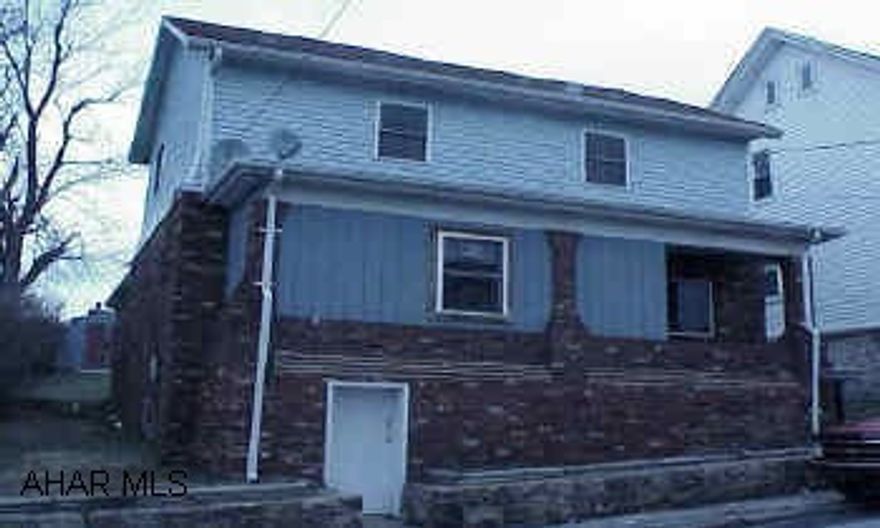 Large House with modern kitchen & bath. 1st floor laundry.  Off street parking off alley.  Property Sold "As Is - Where Is".   Large House with modern kitchen & bath. 1st floor laundry.  Off street parking off alley.  Property Sold "As Is - Where Is".