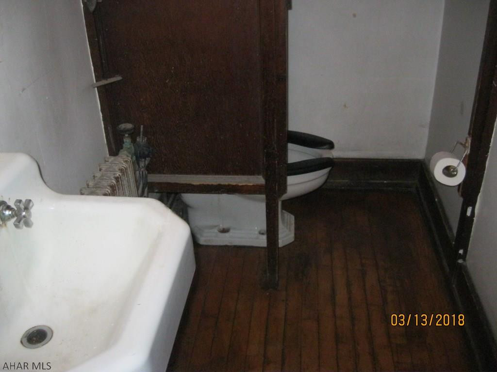 Unknown - Commercial Sale