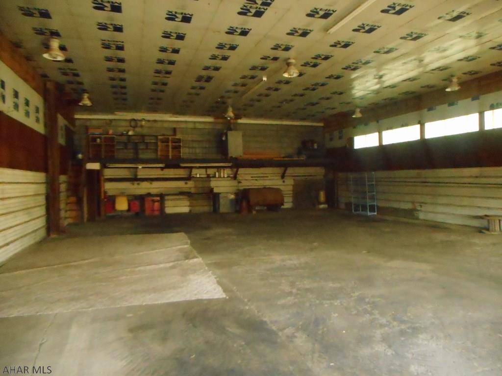 Unknown - Commercial Sale