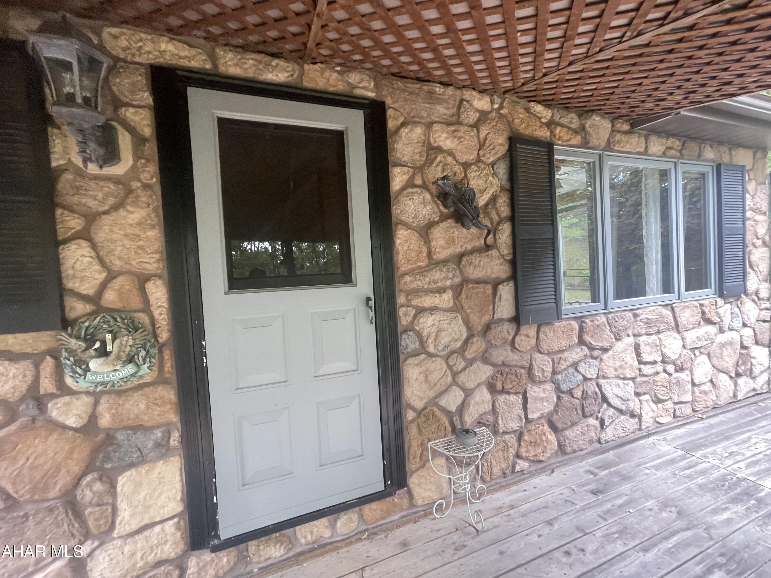 Homers Gap - Residential