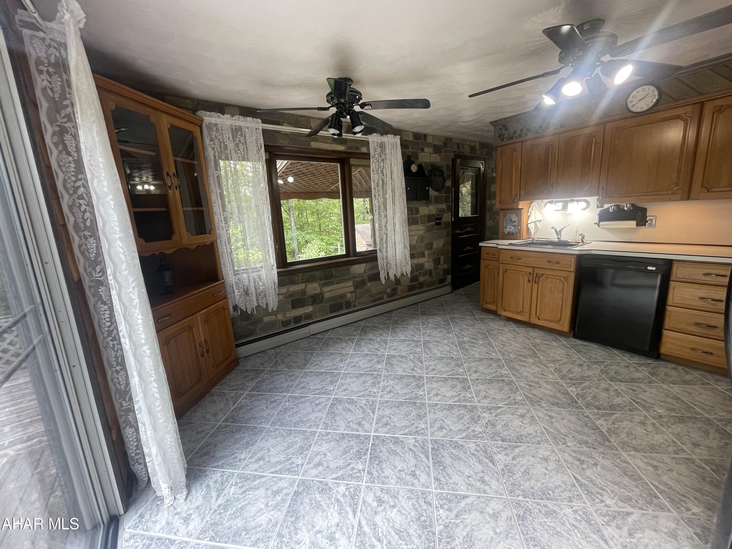 Homers Gap - Residential