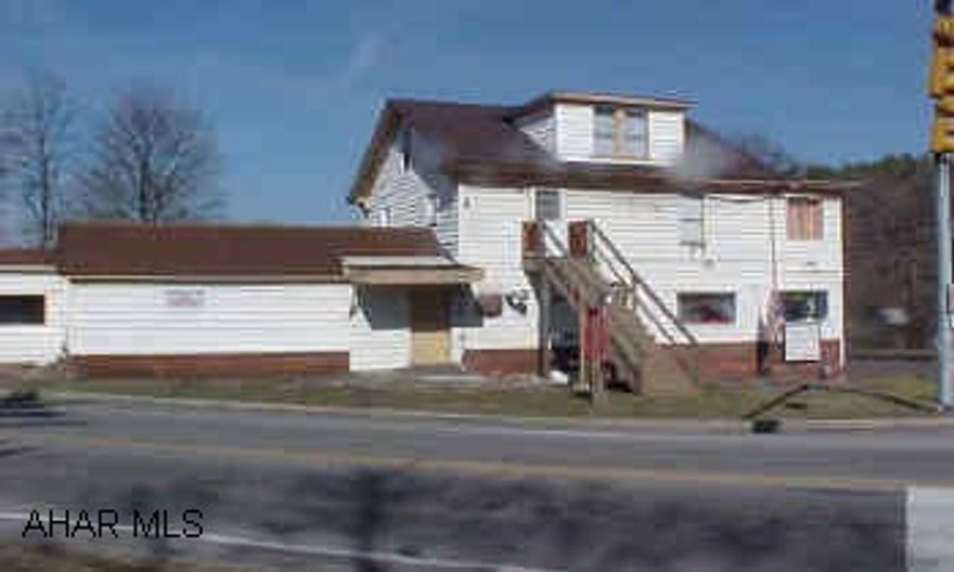 high Traffic Area, Good Visibility, 2 Store fronts and appt on 2nd floor for extra income