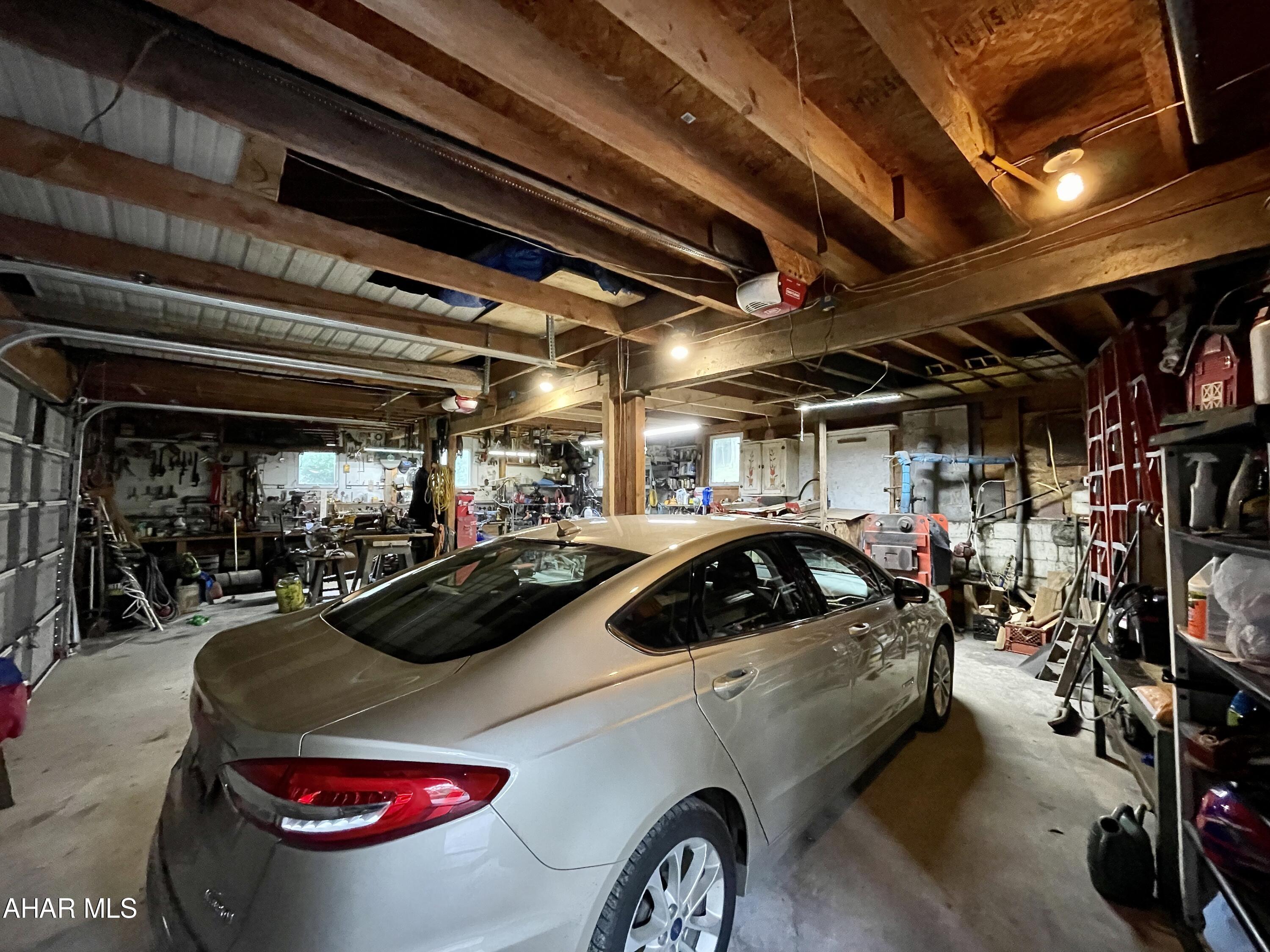 Glendale Yearound - Residential