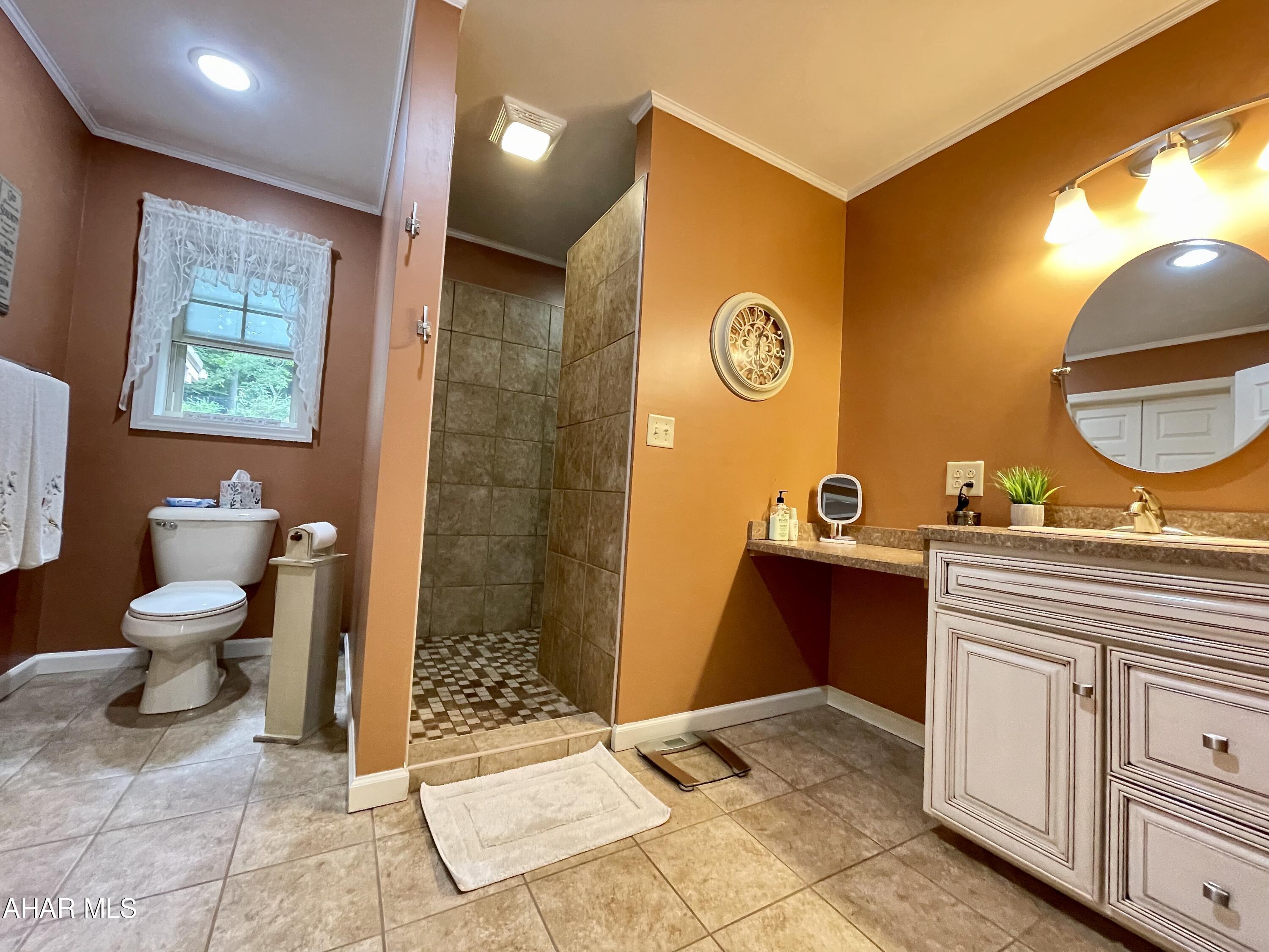 Glendale Yearound - Residential