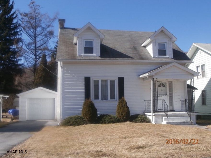 Nice 1.5 story home with attached garage. Newer bath on first floor, nice kitchen, very clean and well maintained home. Borders the park.