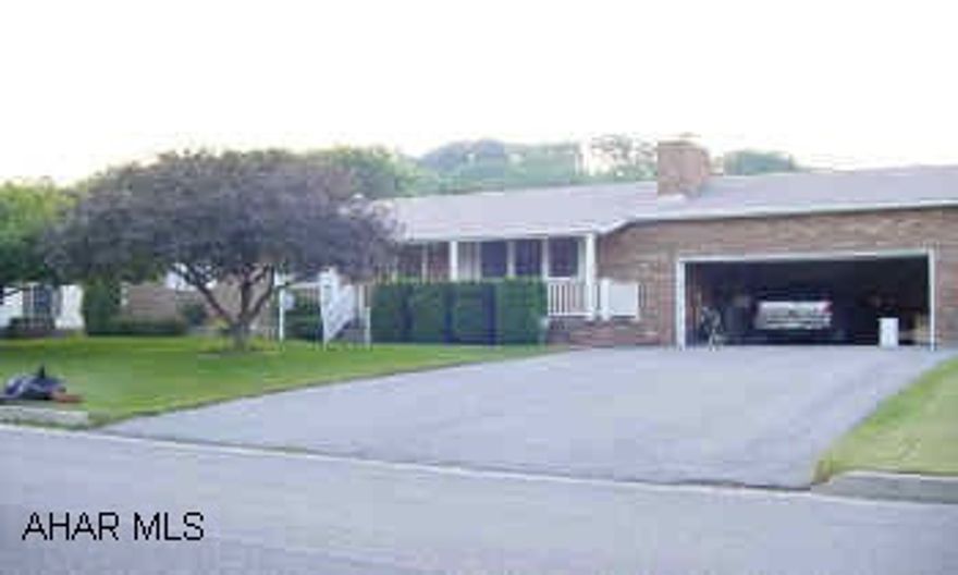 Terrific, spacious 3 Br. ranch, great location-near park in D-ville.  Beautiful 3 Br., 1.75 bath 1Sty., new windows throughout, new kitchen flooring, and appliances. Great lot-super neighborhood! motivated seller-Bring offers!