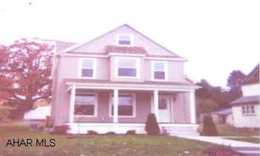 2 STORY VINYL SIDED OLDER HOME 2 STORY VINYL SIDED HOME. WAS GUTTED AND TOTALLY REBUILT. BEAUTIFUL OAK KITCHEN.  FIREPLACE IN DINING ROOM. A/C. OCCUPANT HAS FIRST RIGHT OF REFUSAL.