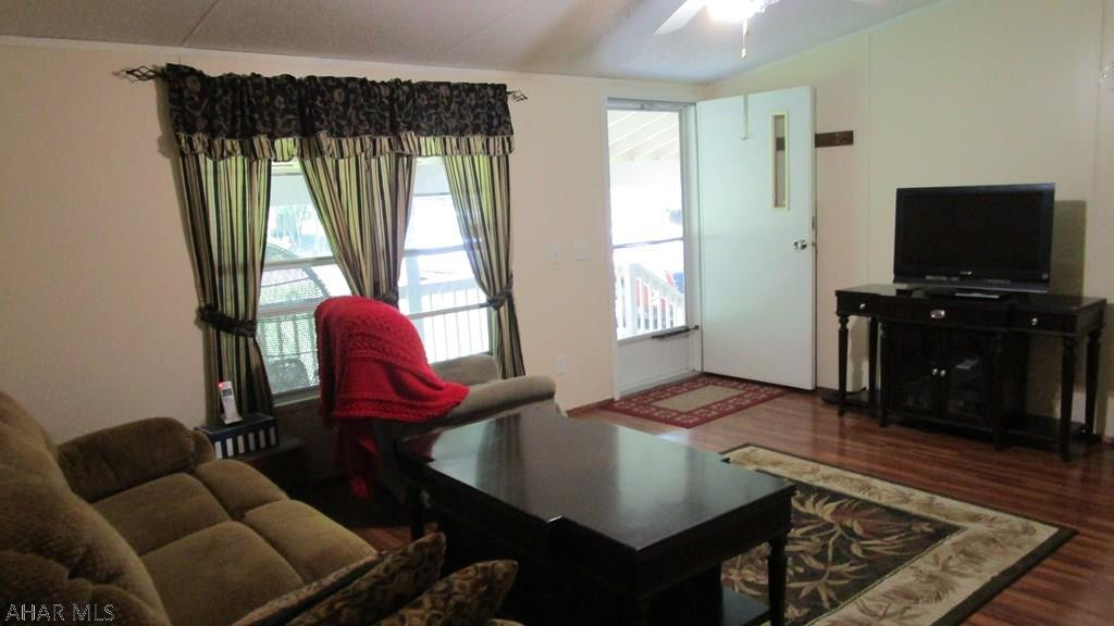 Glendale Yearound - Residential