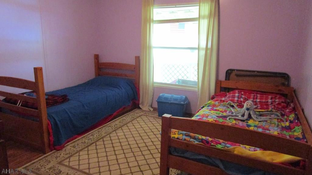 Glendale Yearound - Residential