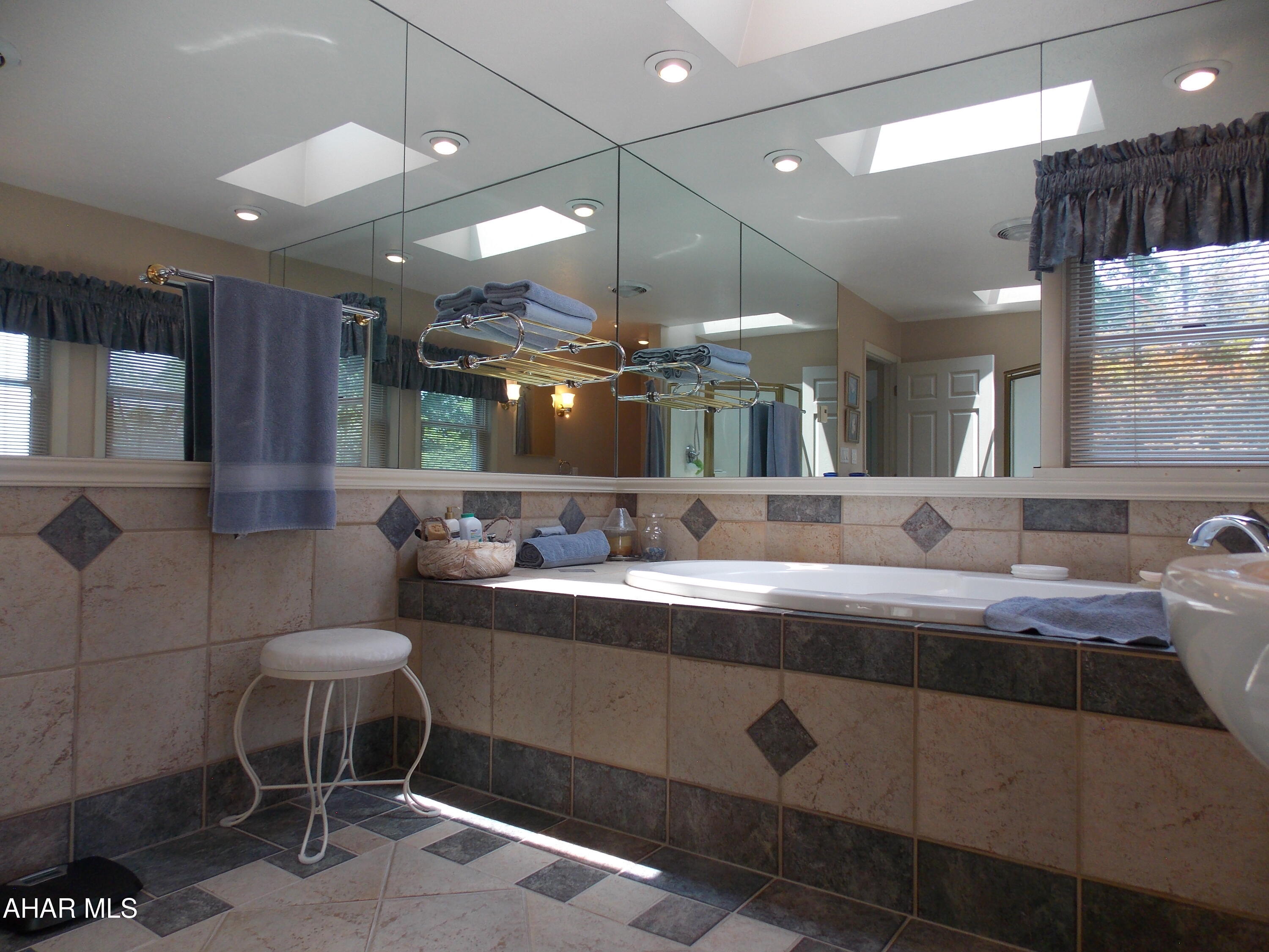 Lakemont - Residential