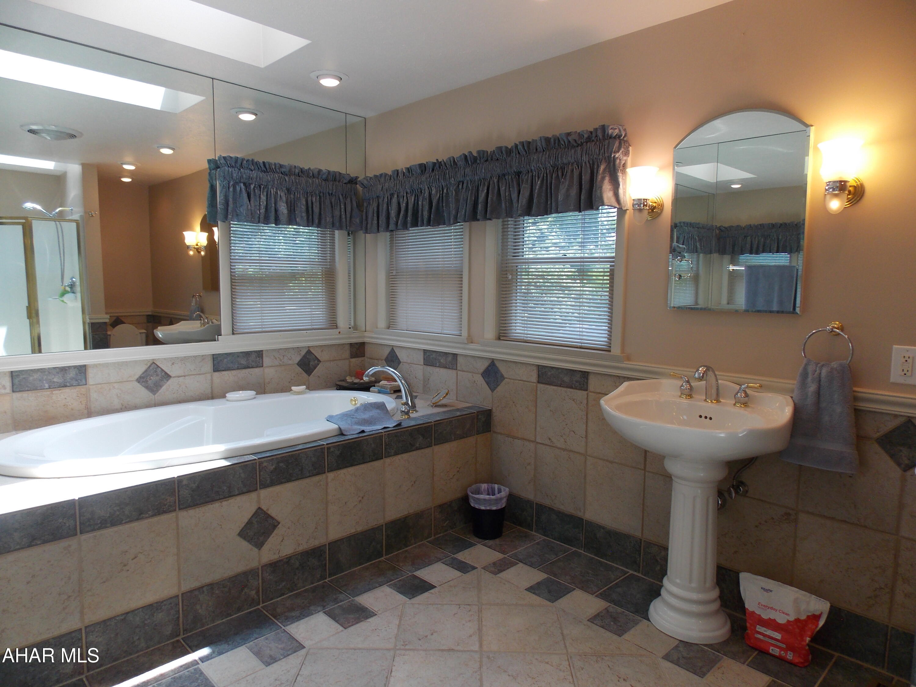 Lakemont - Residential