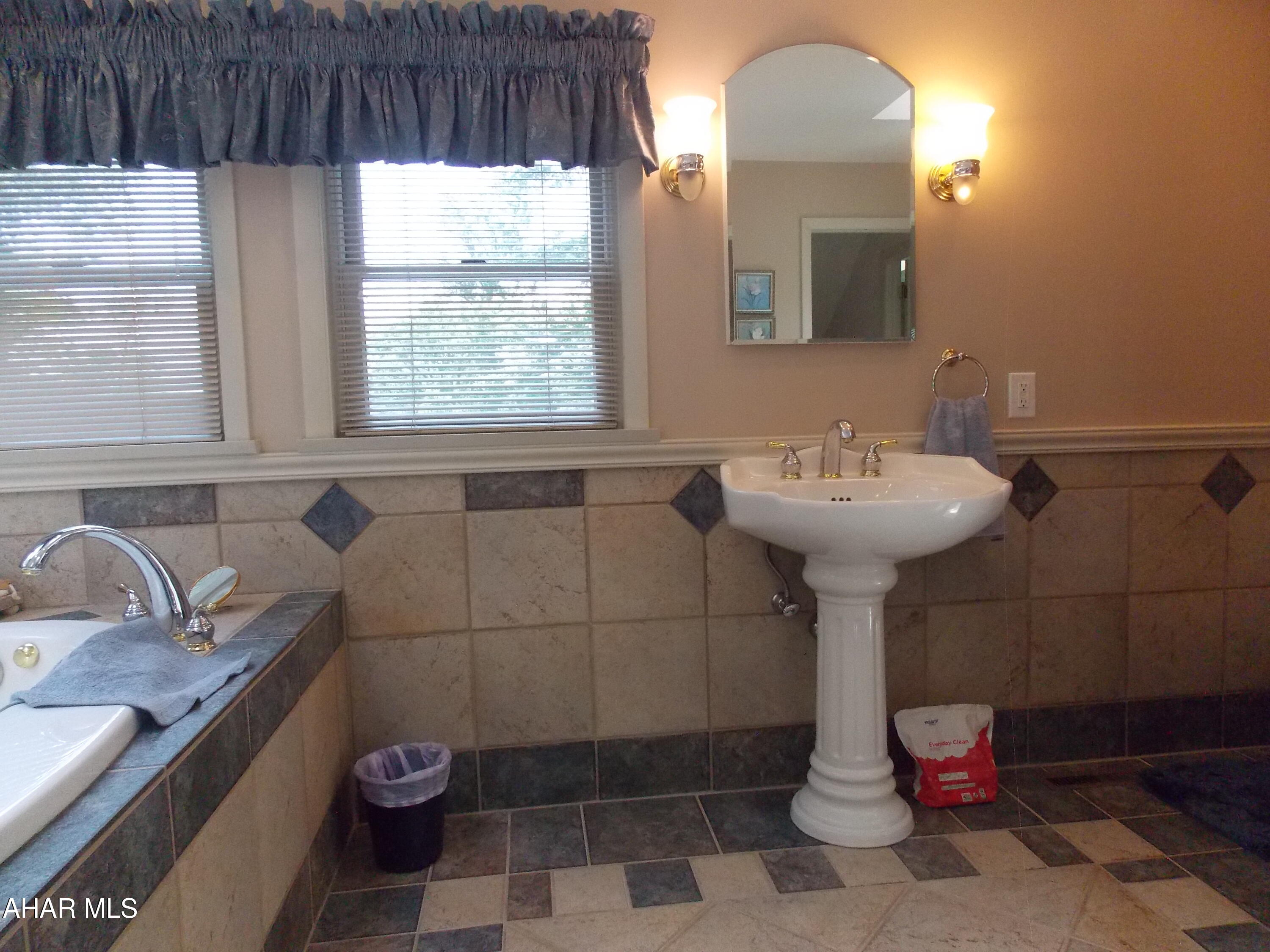 Lakemont - Residential