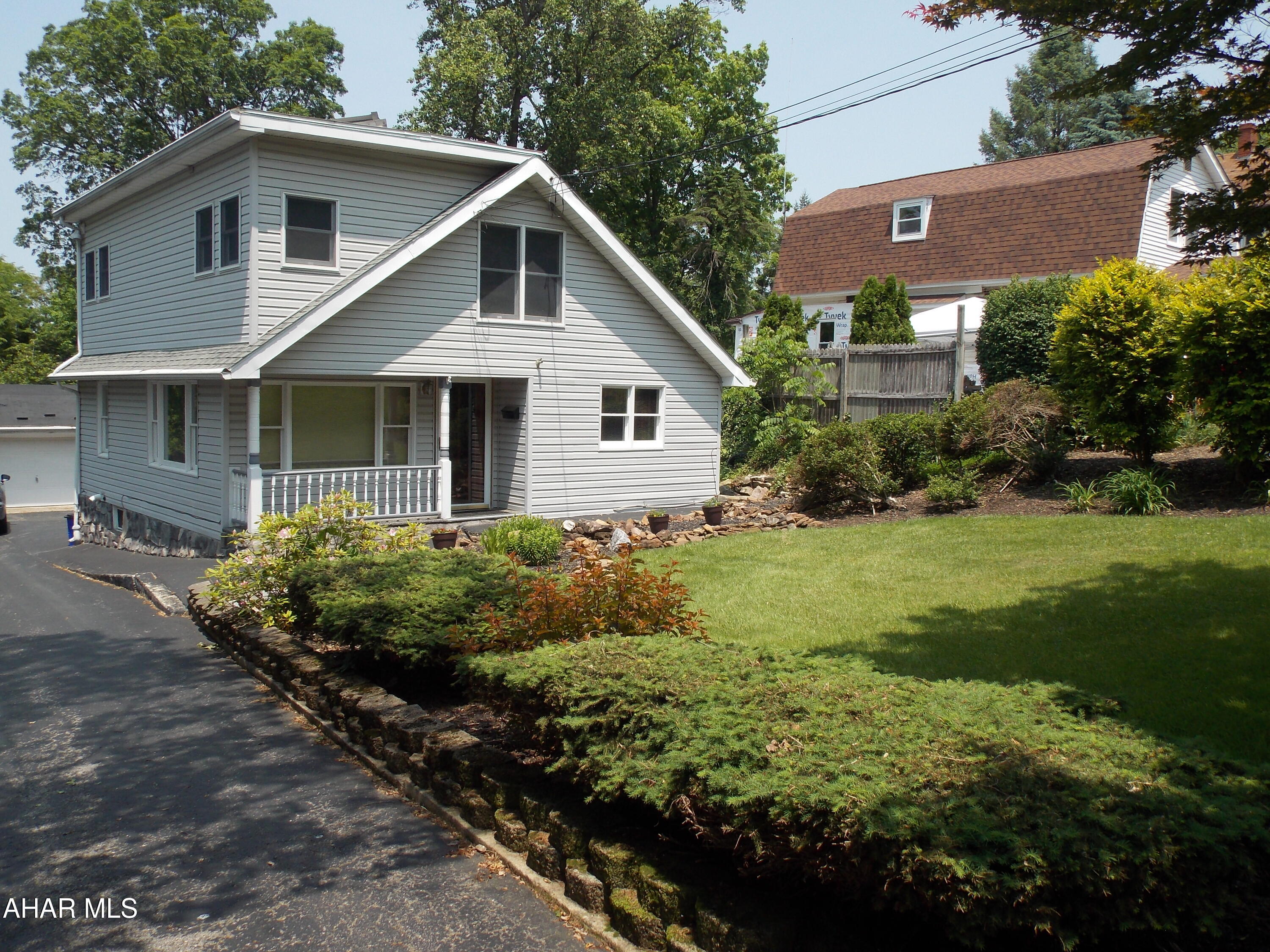 Lakemont - Residential