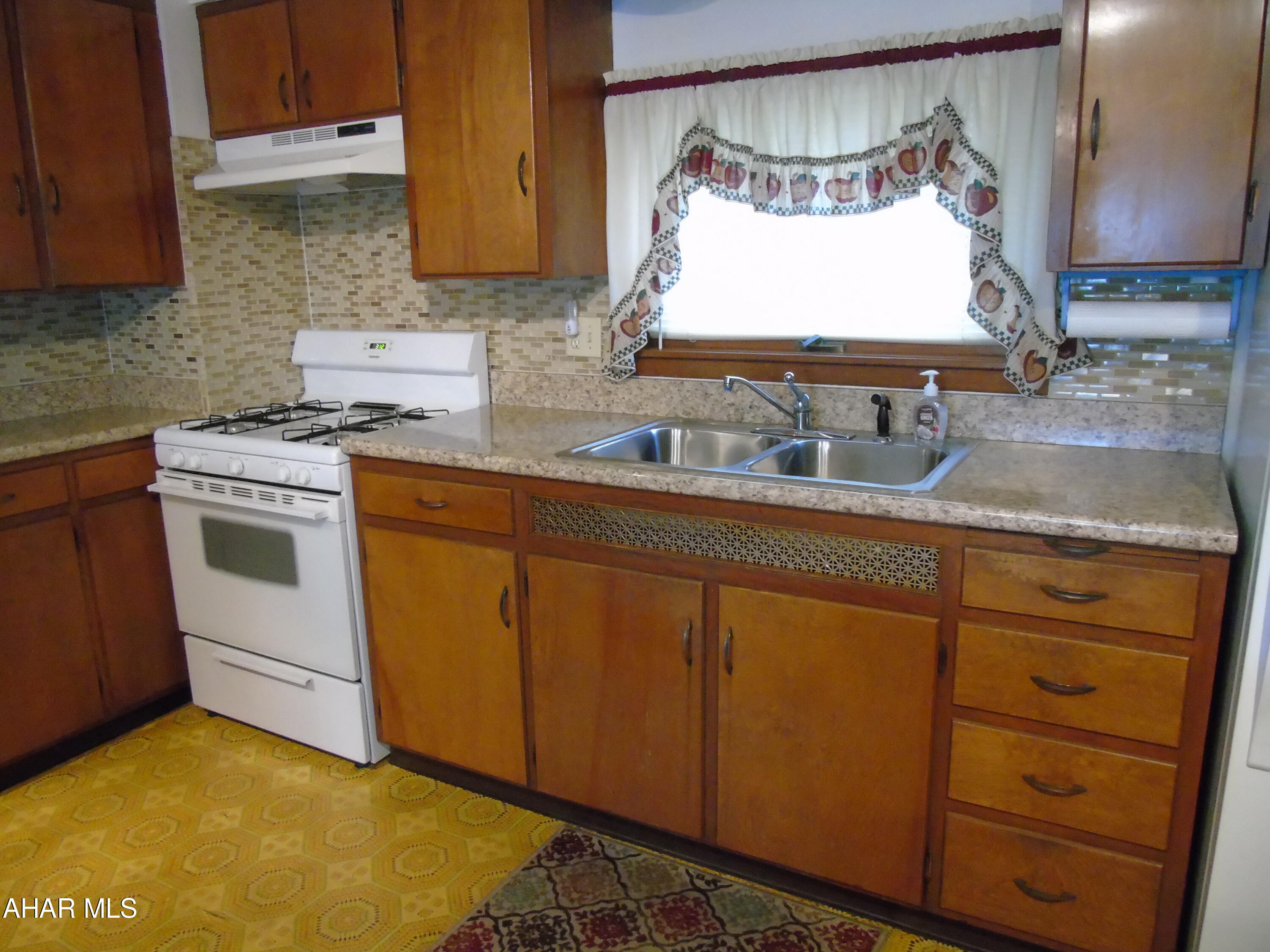 Juniata - Residential