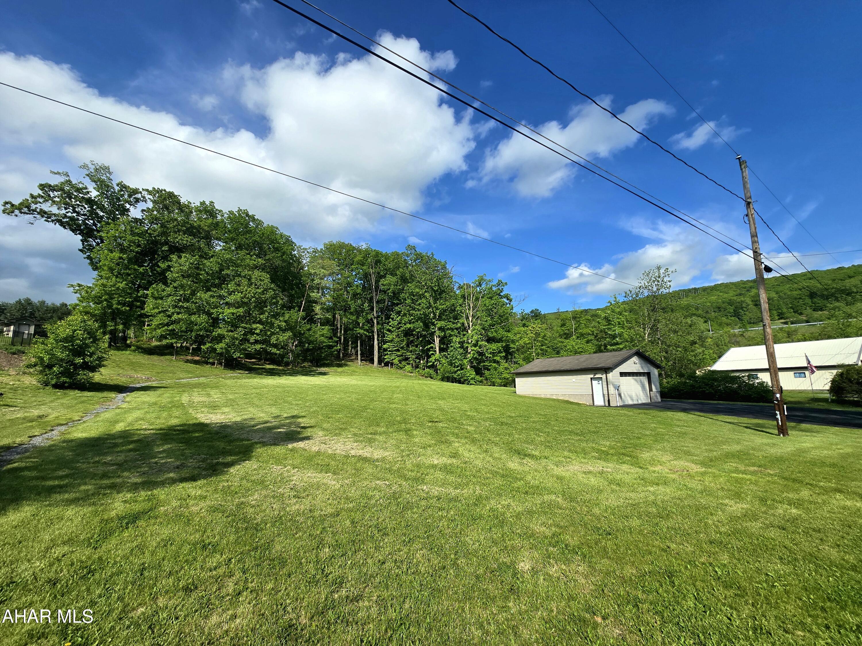 Pleasant Valley - Land