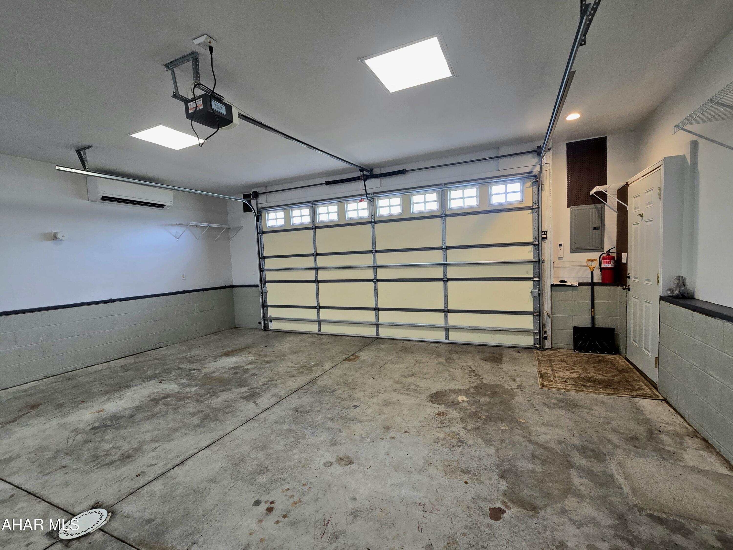 Pleasant Valley - Land