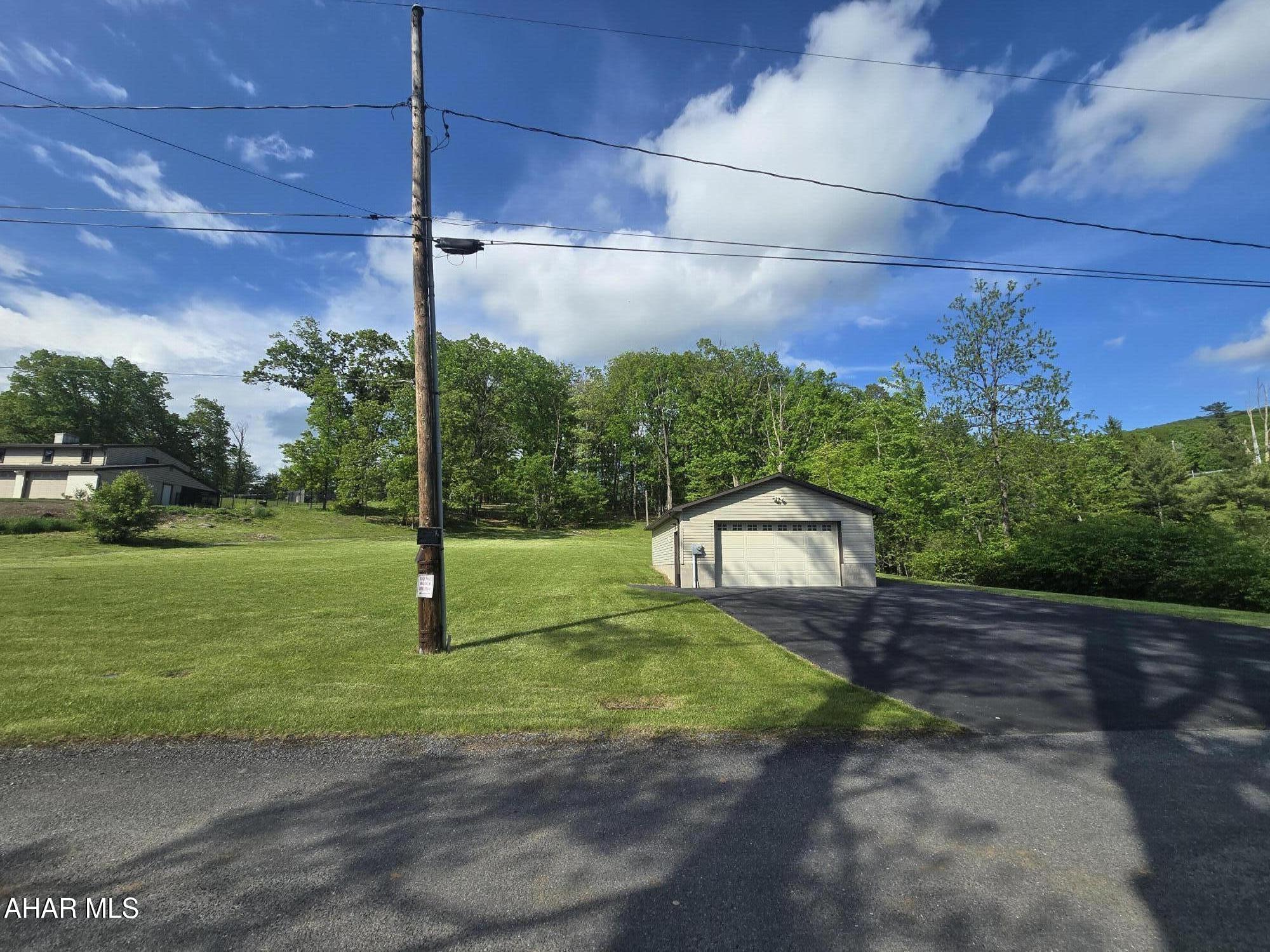 Pleasant Valley - Land