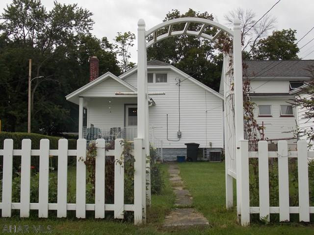 Juniata - Residential