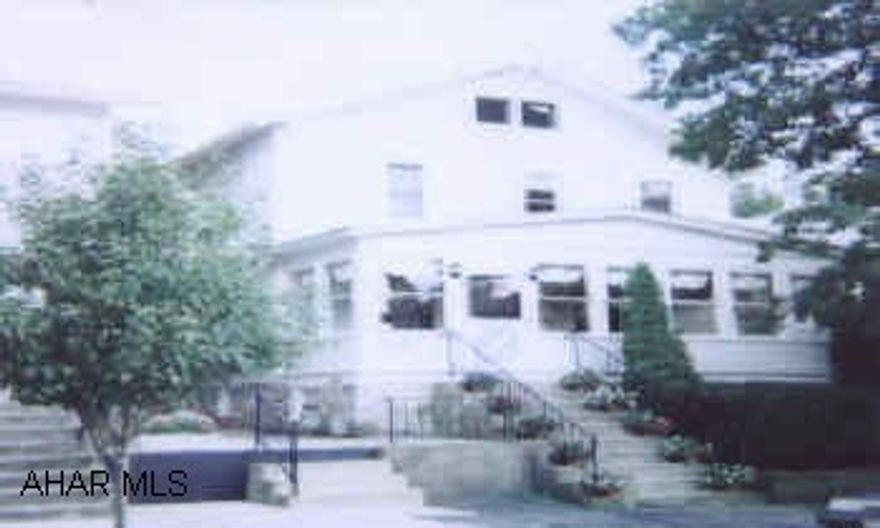 2.5 STORY FRAME WITH DETACHED GARAGE.  SUPER 4 BR IN GREAT LOCATION, NEW ROOF, NEW HI EFFICIENCY FURNACE.  BEAUTIFULLY DECORATED! SUBJECT TO SELLERS FINDING SUITABLE PROPERTY - EXCLUDE KITCHEN RANGE, POT RACK, PLANTS.