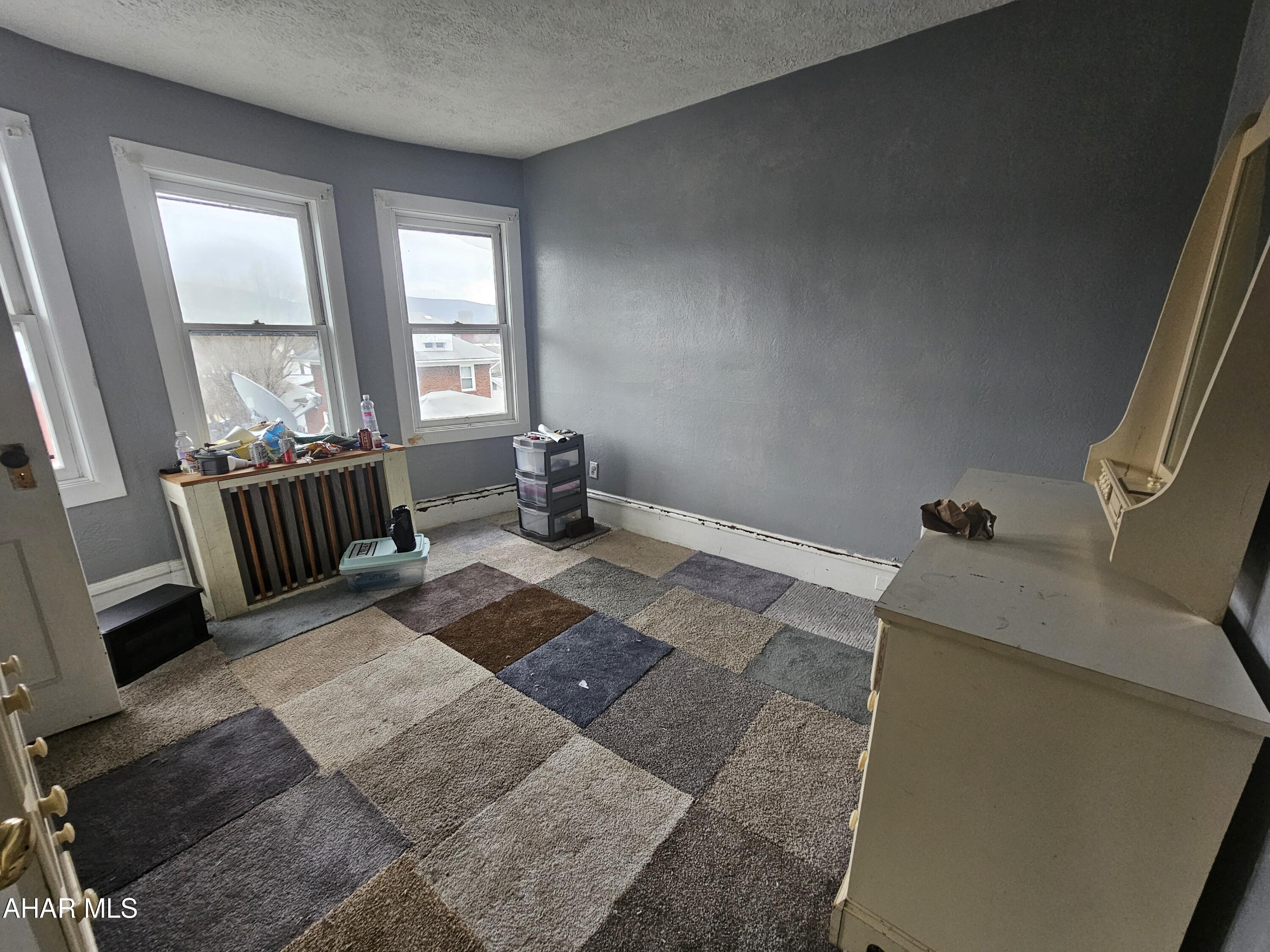 Juniata - Residential