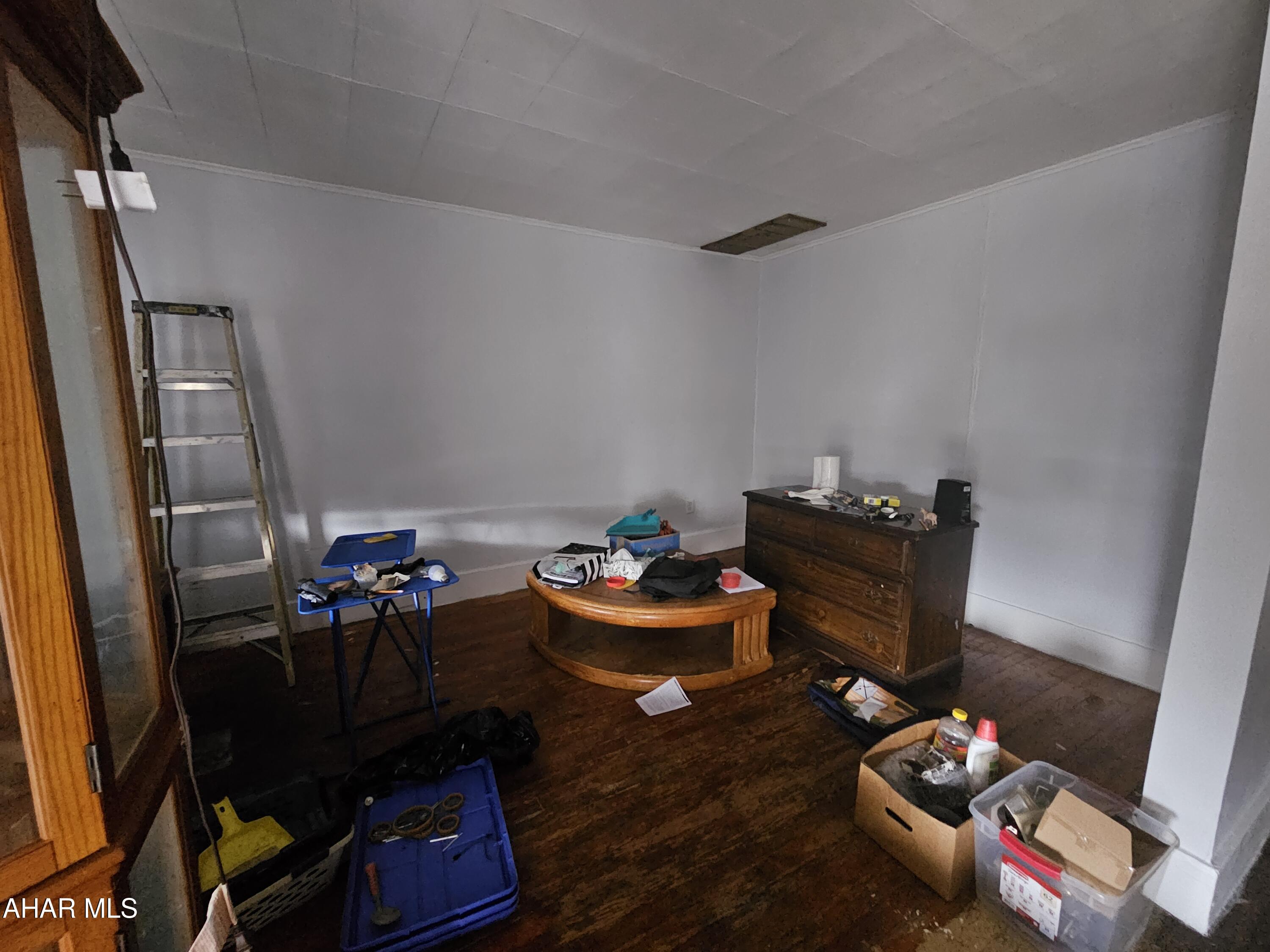 Juniata - Residential