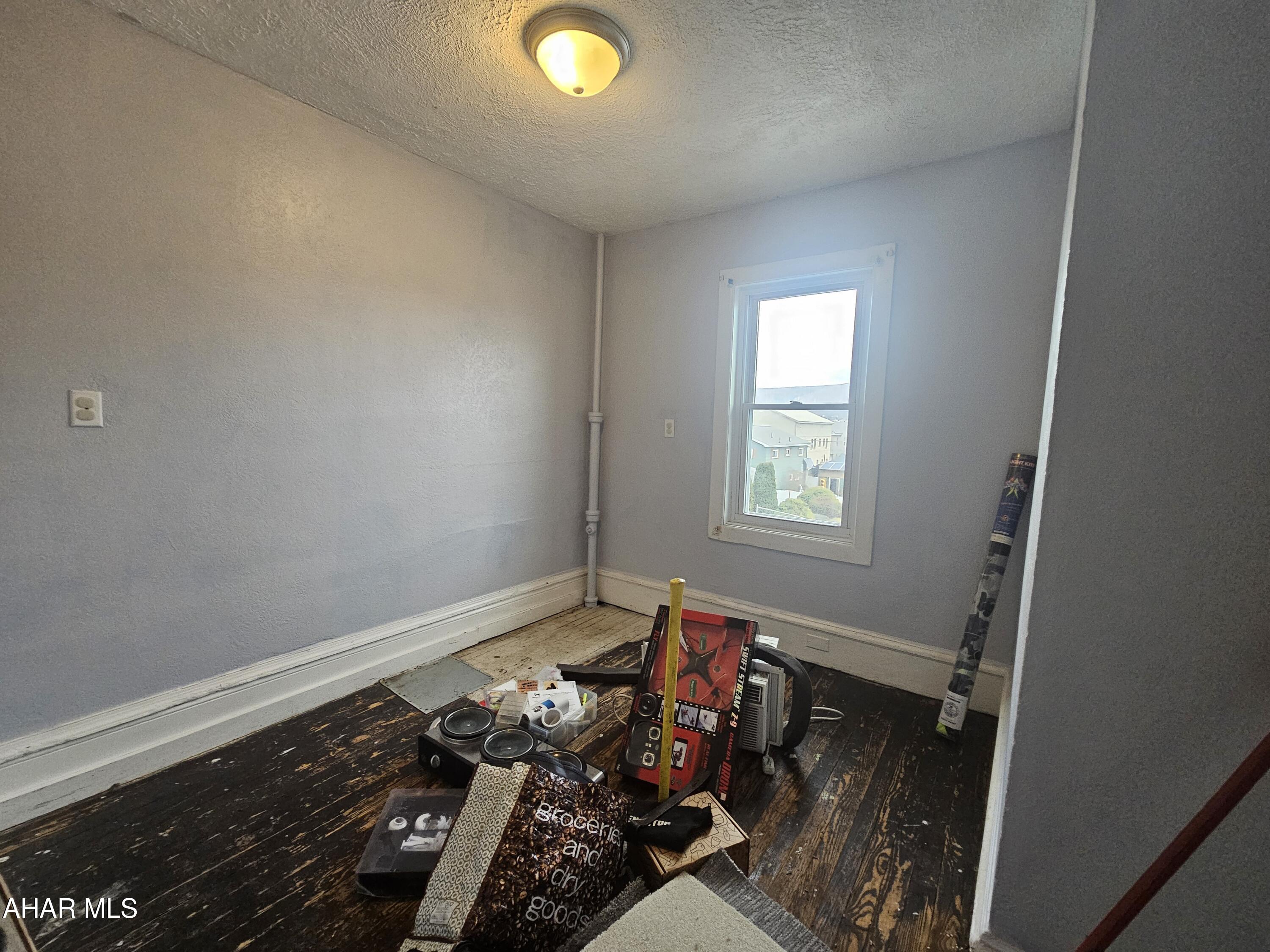 Juniata - Residential