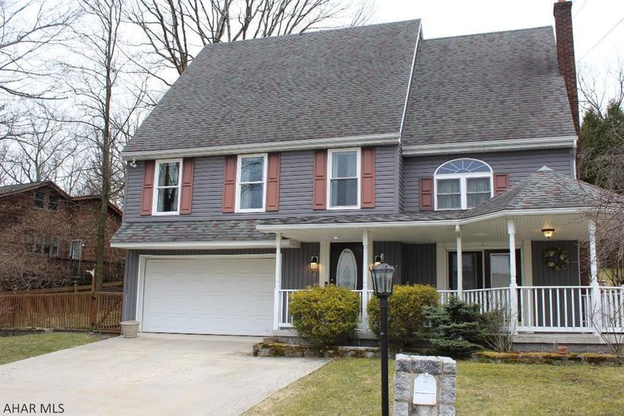 Beautiful, move in ready 4 bedroom 2.5 bathroom home near PSU Altoona. This unique lay out has a den w/ half bath on first floor, the second floor has a kitchen, dining, living room and master bedroom suite with brand new bamboo hardwood flooring through out the kitchen, dining and living room.  The third floor has three large bedrooms (measurements are 13.7 x 18, 9'11 x 14, 16'4 x 16'5) and a recently updated full bath. Don't miss out!