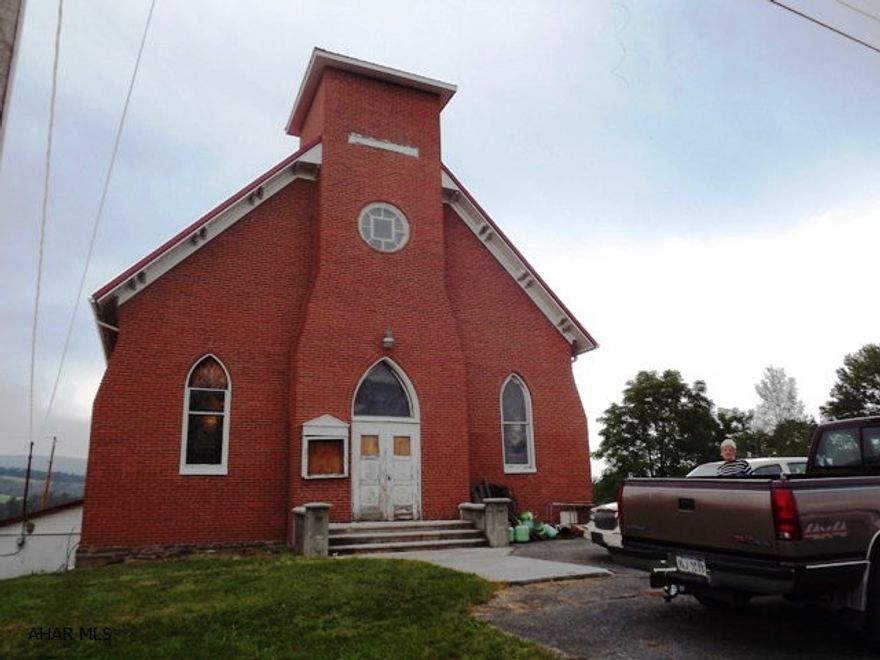 Great opportunity to own a piece of history! St. Mark's church built in 1890. Original stained glass windows, chestnut ceiling, tongue-n-groove under carpeting in sanctuary. 2010 metal roof and gutters.