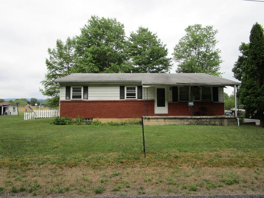 Ranch 3 bedroom, 1 bath home in Claysburg, PA. This home is situated on a beautiful lot. Paved driveway. Shed. Close to elementary school.