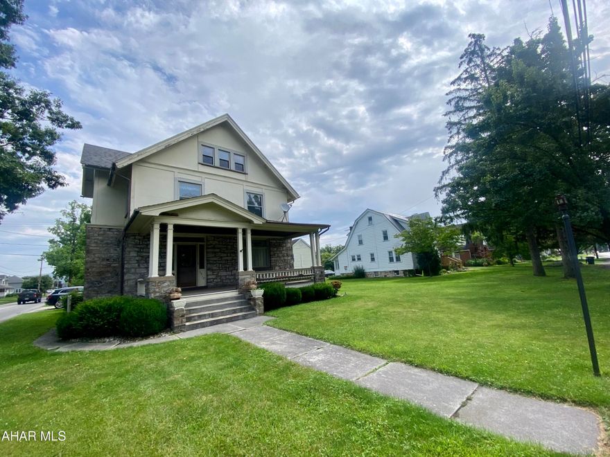 Located in the heart of Hollidaysburg this 5 bedroom 1 full bath has so much to offer with unlimited potential.  The first floor features an open floor plan with natural light.  The second floor has access from two separate staircases.  The exterior features a flat lot and two car detached garage.