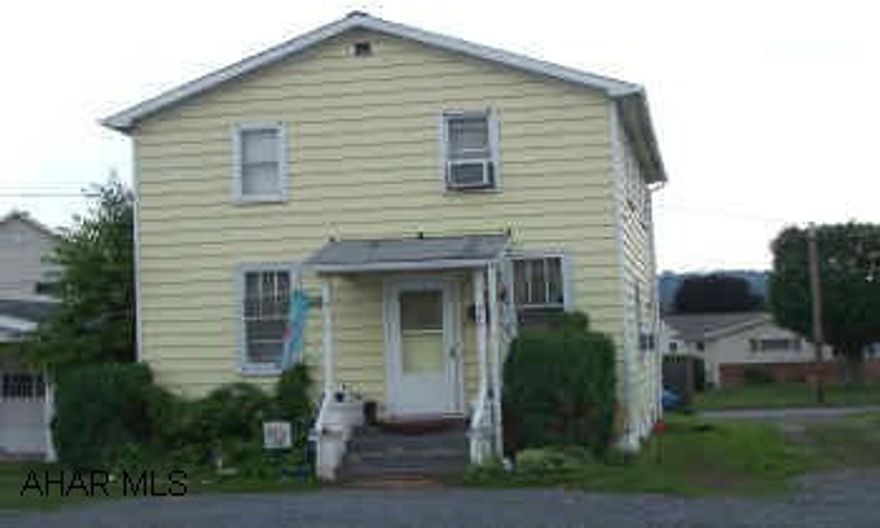 NICE STARTER HOME,    24 HOUR NOTICE