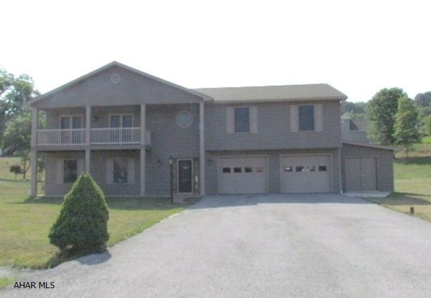 Buyer must pay 2% transfer tax.  Earnest money checks must be in certified or cashier's check made payable to Colony Realty Group, LTD. This property is eligible under FreddieMac First Look Initiative through 10/12/2012. Homesteps offers credit at closing for actual price of home warranty up to $500 for owner-occupant. Ask about details.