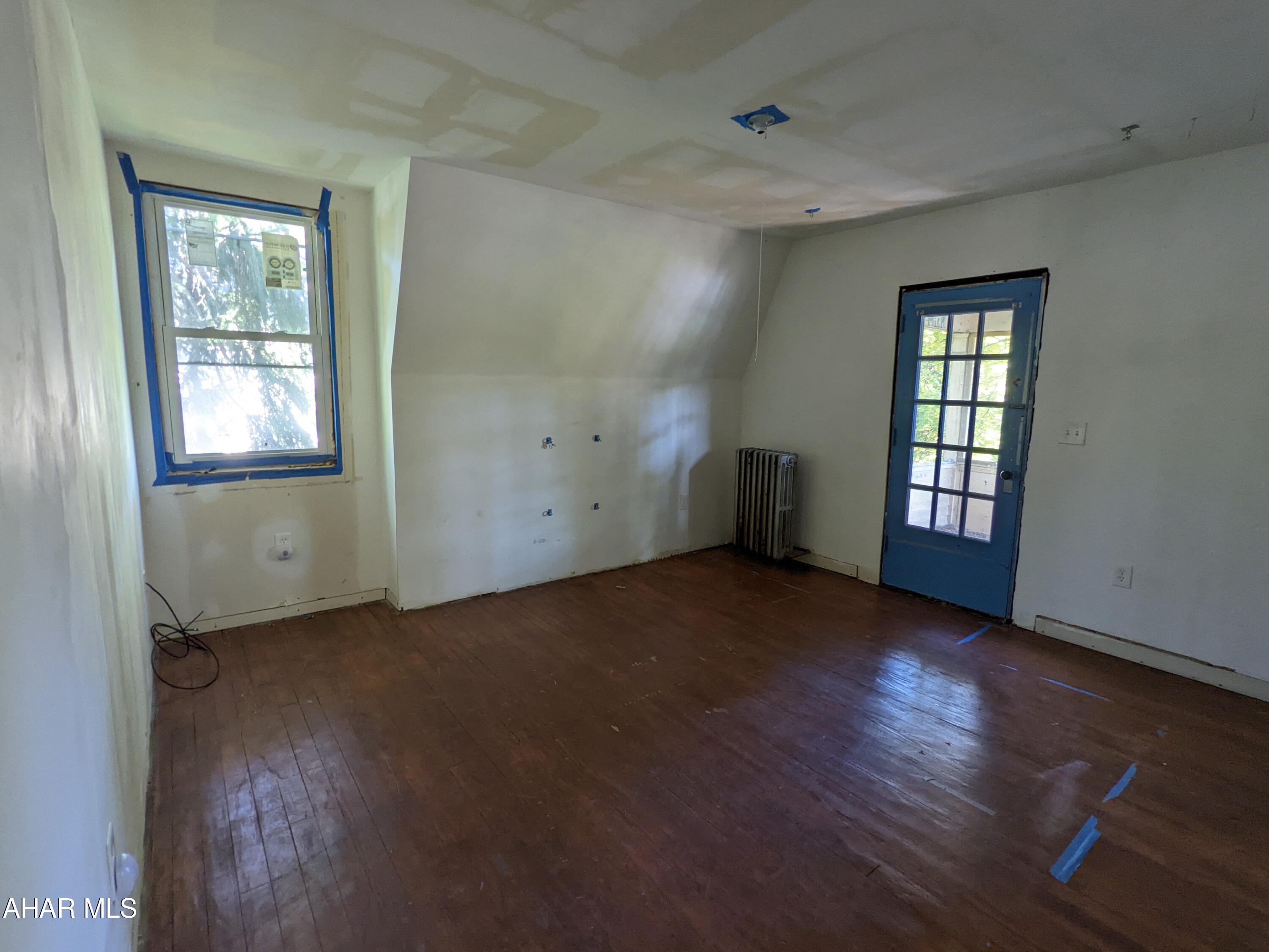 Hollidaysburg - Residential