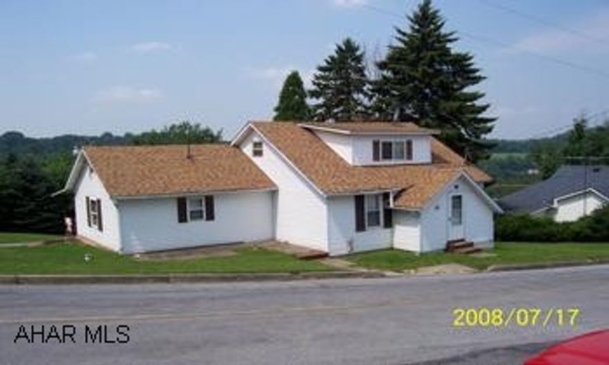 lot size 117.7x56.5x109.5x125.6