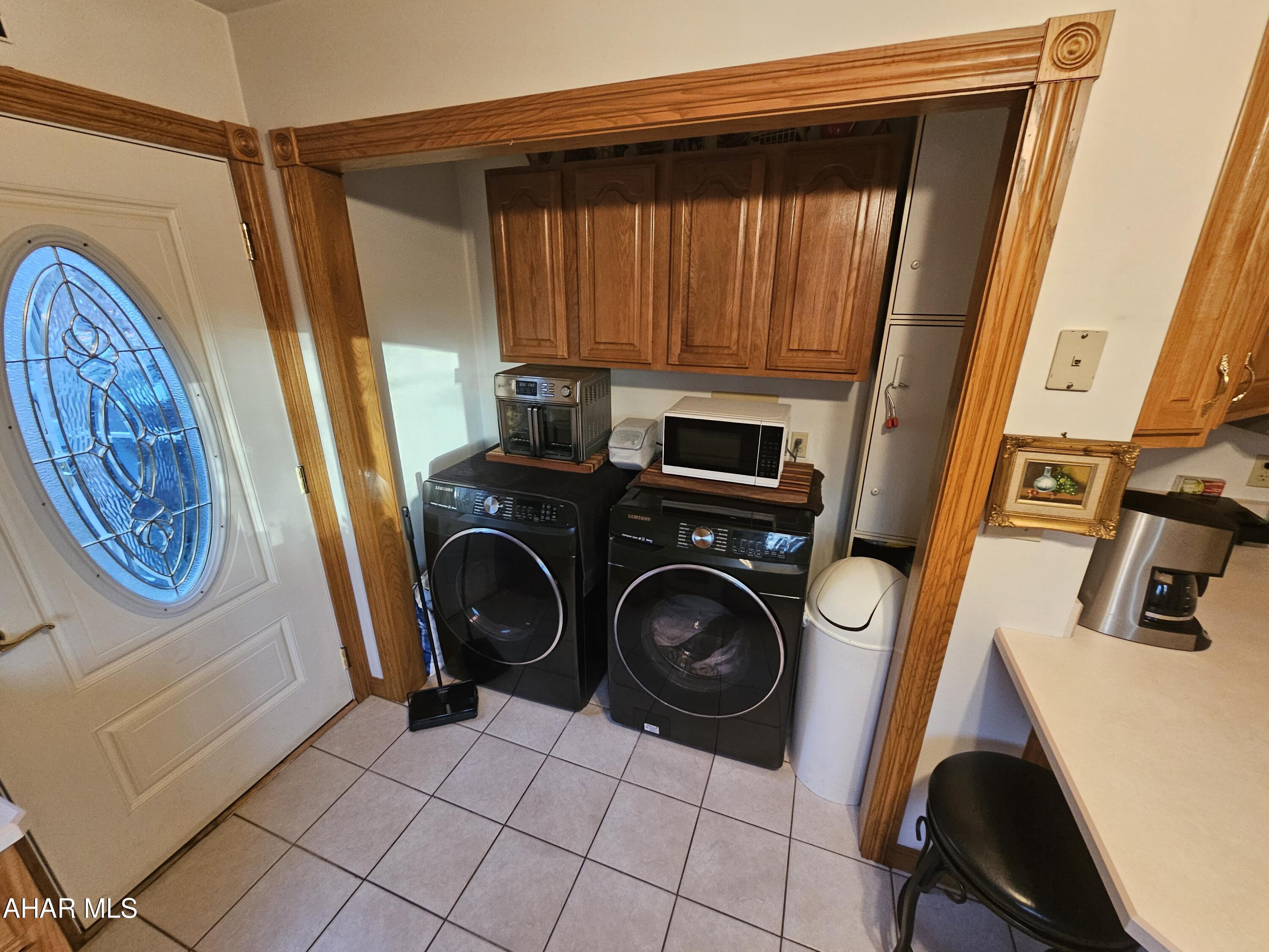 Glendale Yearound - Residential