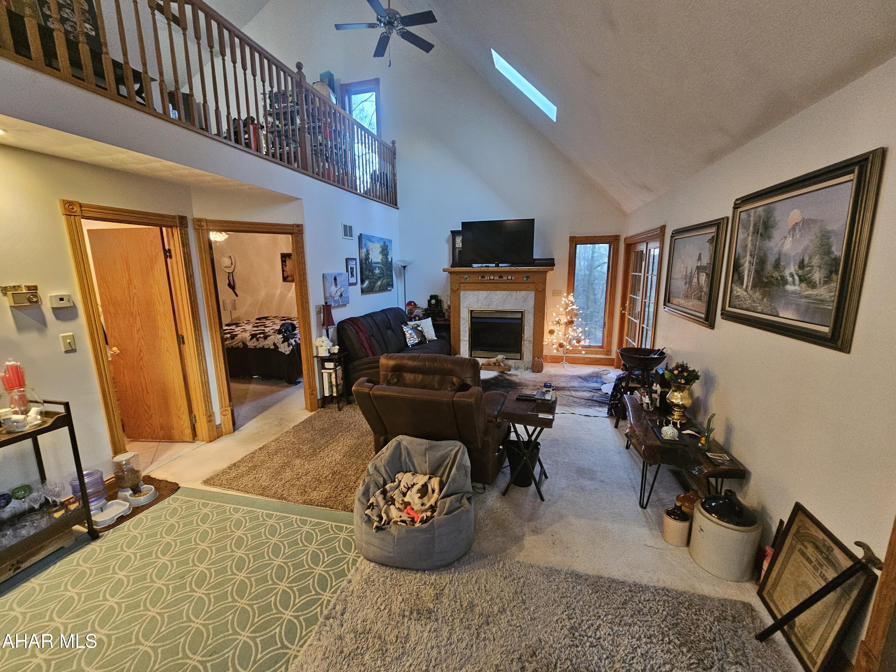 Glendale Yearound - Residential