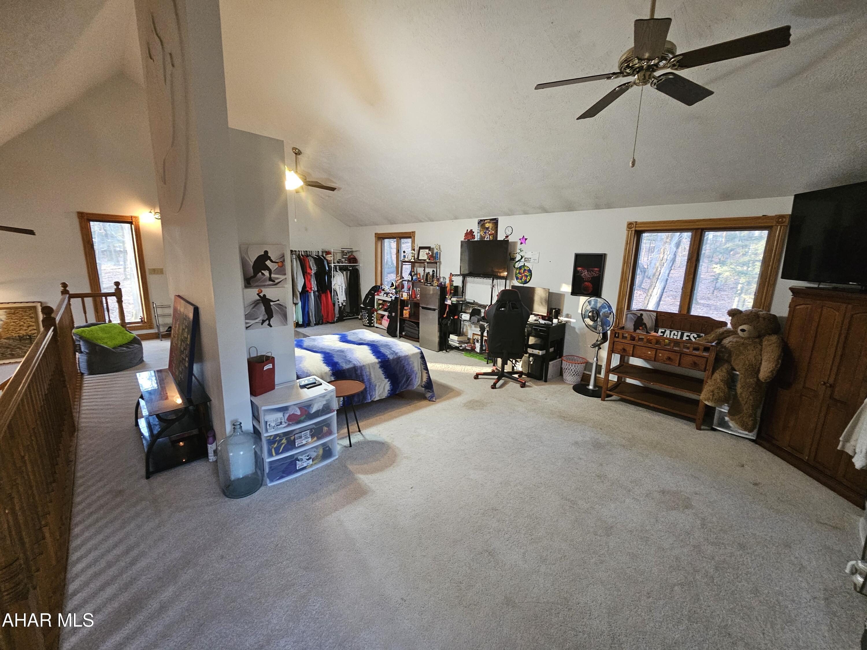 Glendale Yearound - Residential