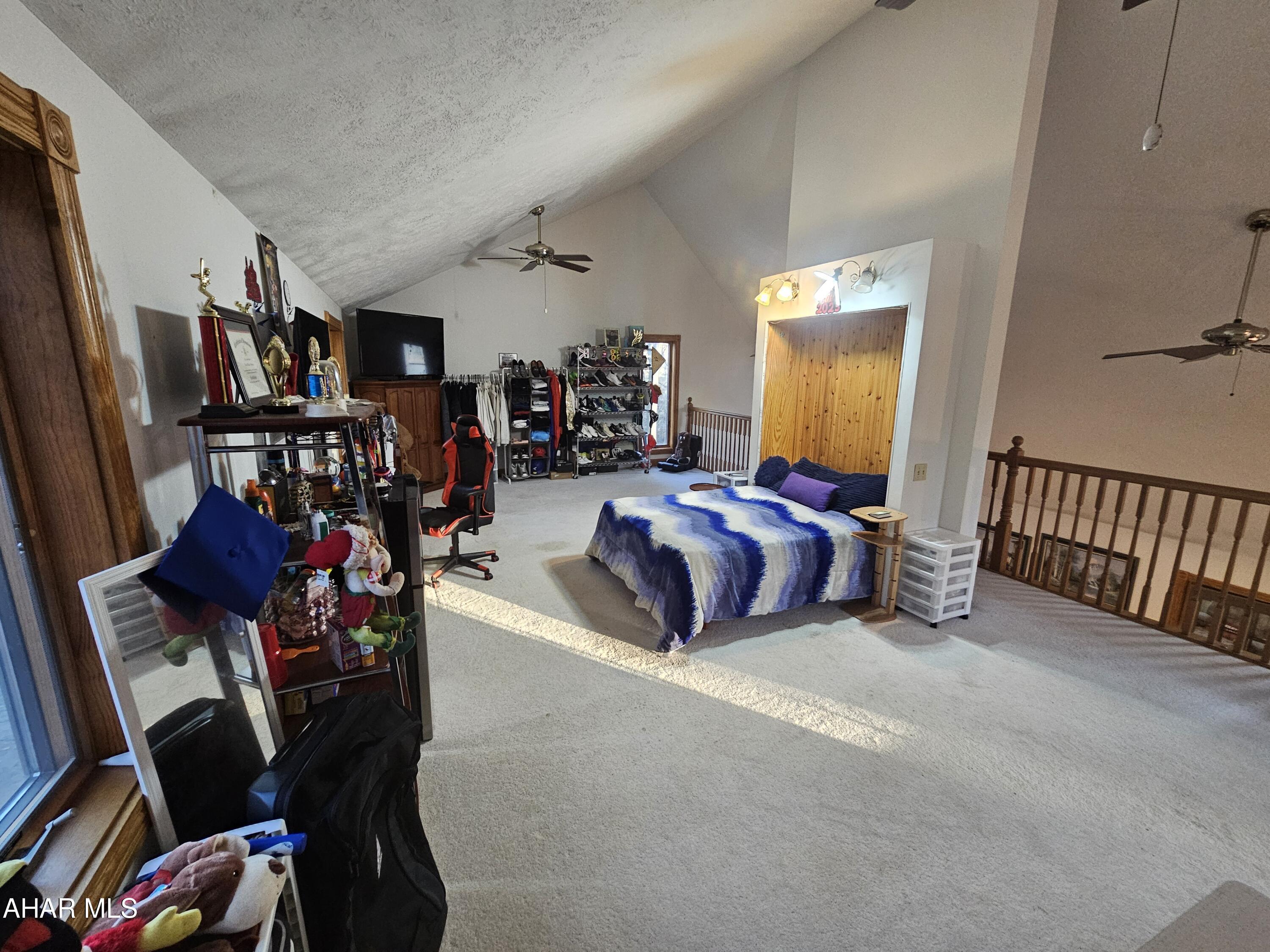 Glendale Yearound - Residential