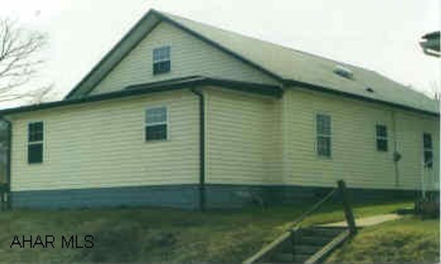 Sold "AS IS" "WHERE IS", needs some TLC. Larger than it looks, great buy for the handy 1st time home buyer.