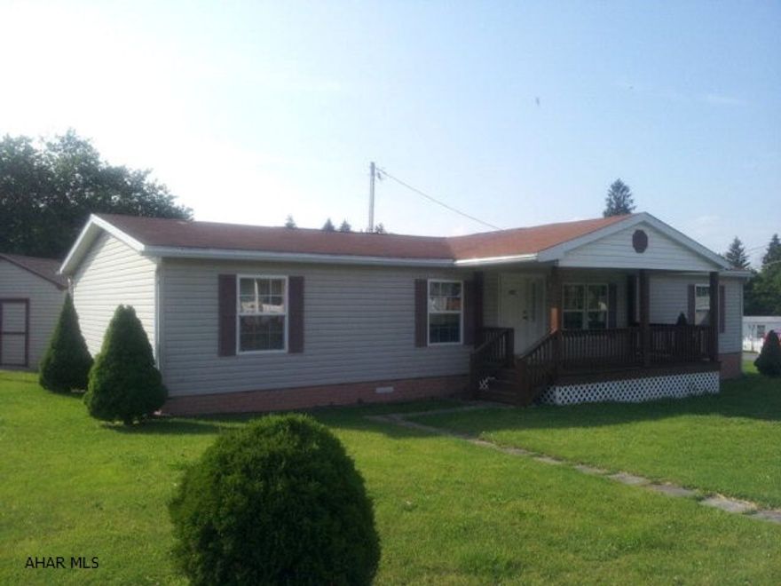 This Colony home is very nice.  Located on its own lot with a 12 x 24 garage, nice covered decks, 3 bedroom, 2 baths – one with a garden tub, all appliances, eat-in kitchen, stone fireplace in the LR, walk in closets in the bedrooms.  Comes furnished!    Located a short driving distance to Lake Raystown.  This area offers lots of hunting, fishing and other outdoor activity.  Great full time home or second vacation home.