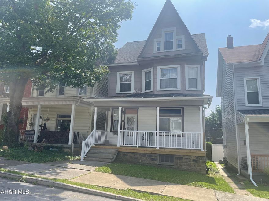 Two story in the city of Altoona. 3 bedroom 1 bath. High ceilings with crown molding in the downstairs. Beautiful roses and shrubbery in the back yard. Off Street Parking.