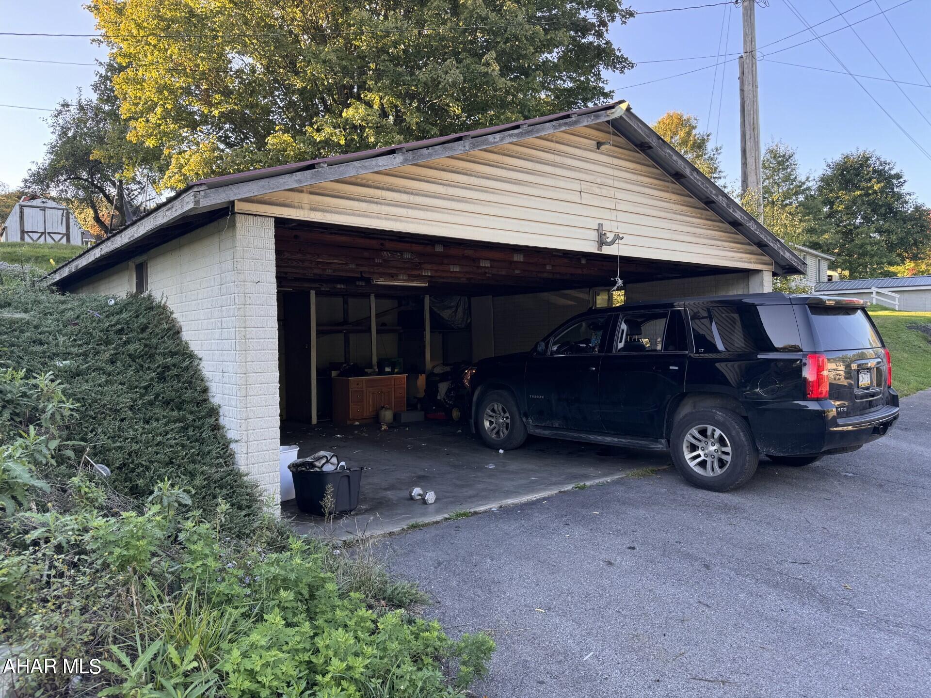 Unknown - Residential