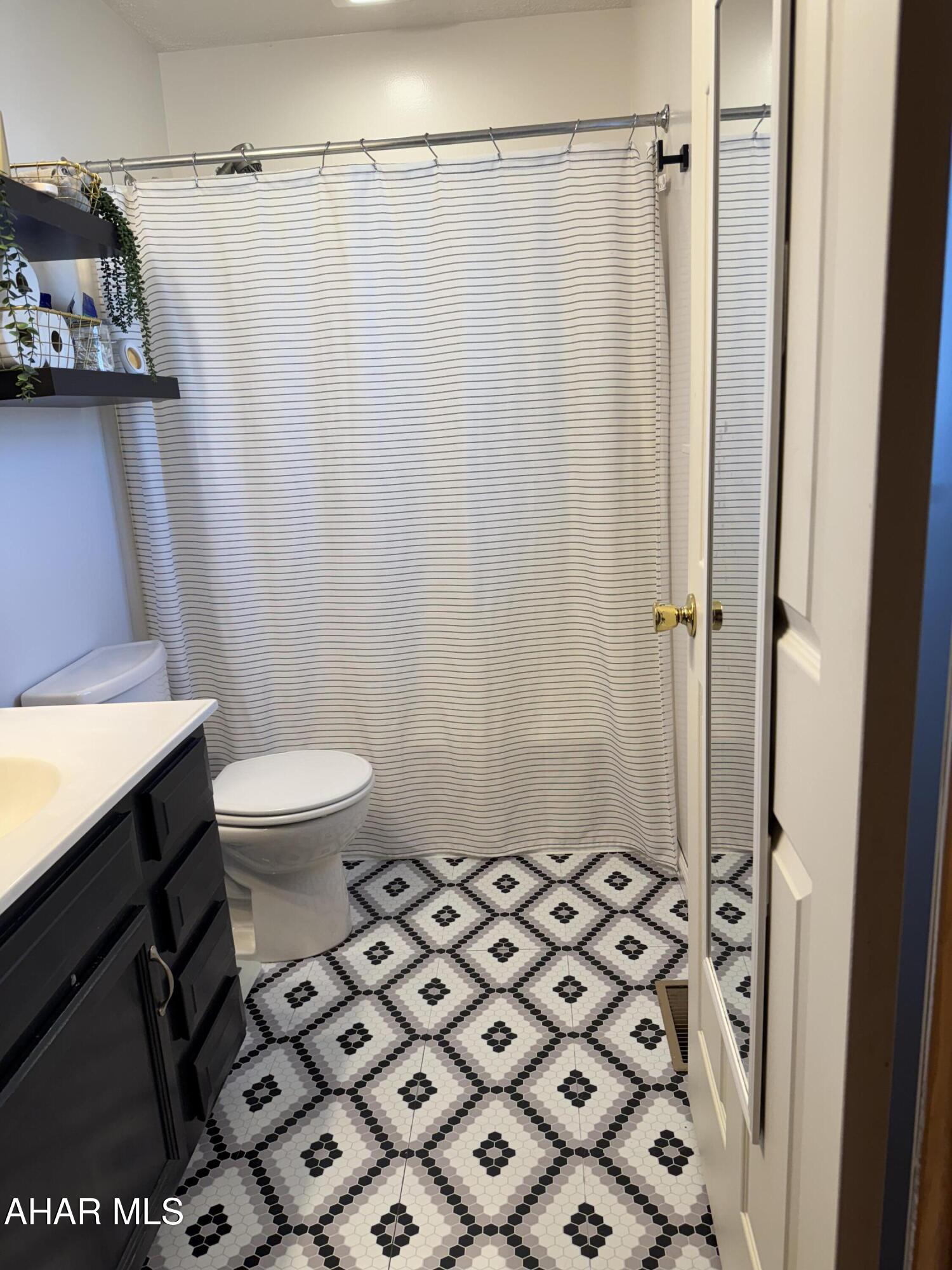 Rolling Hills - Residential