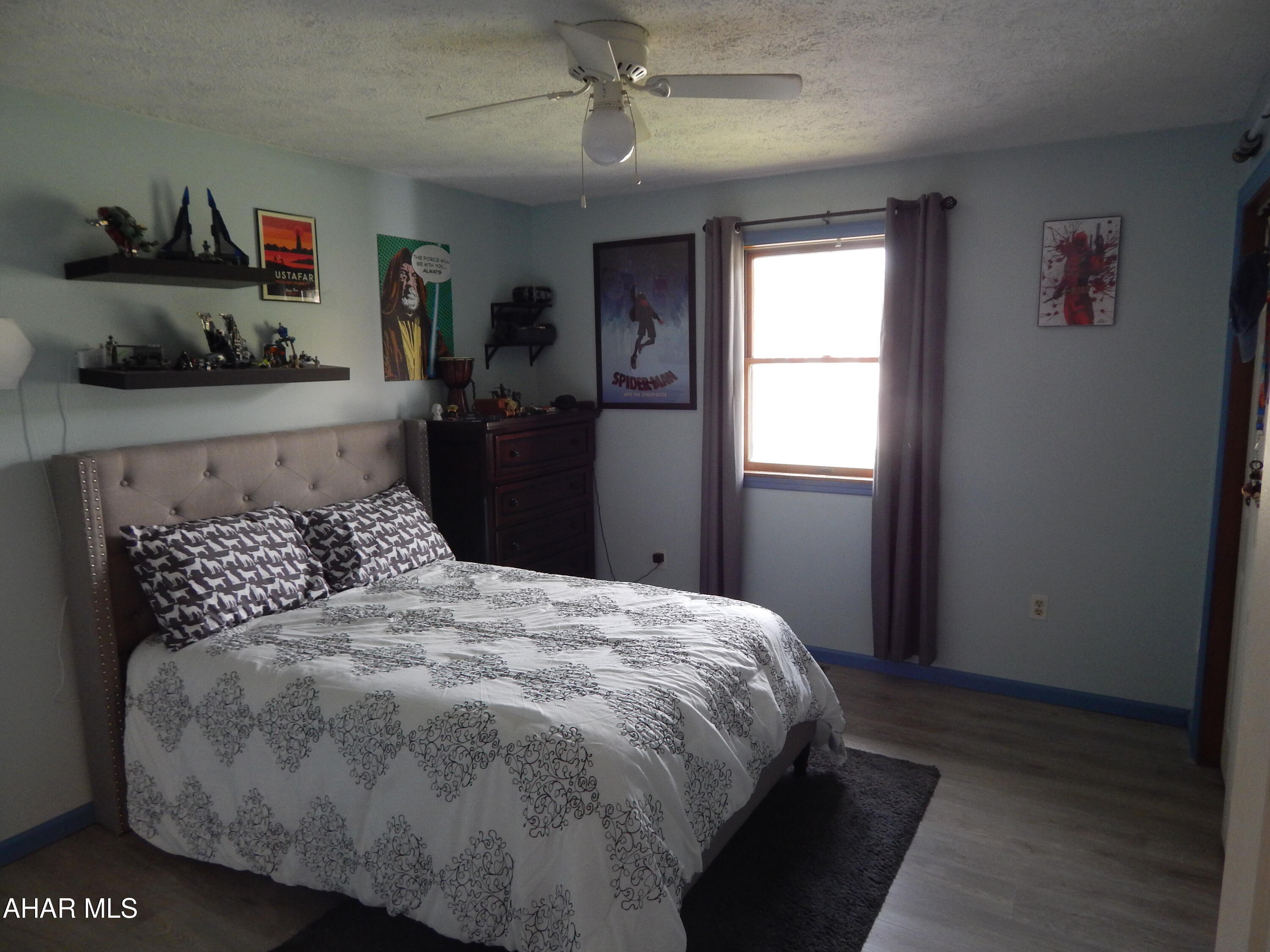 Rolling Hills - Residential