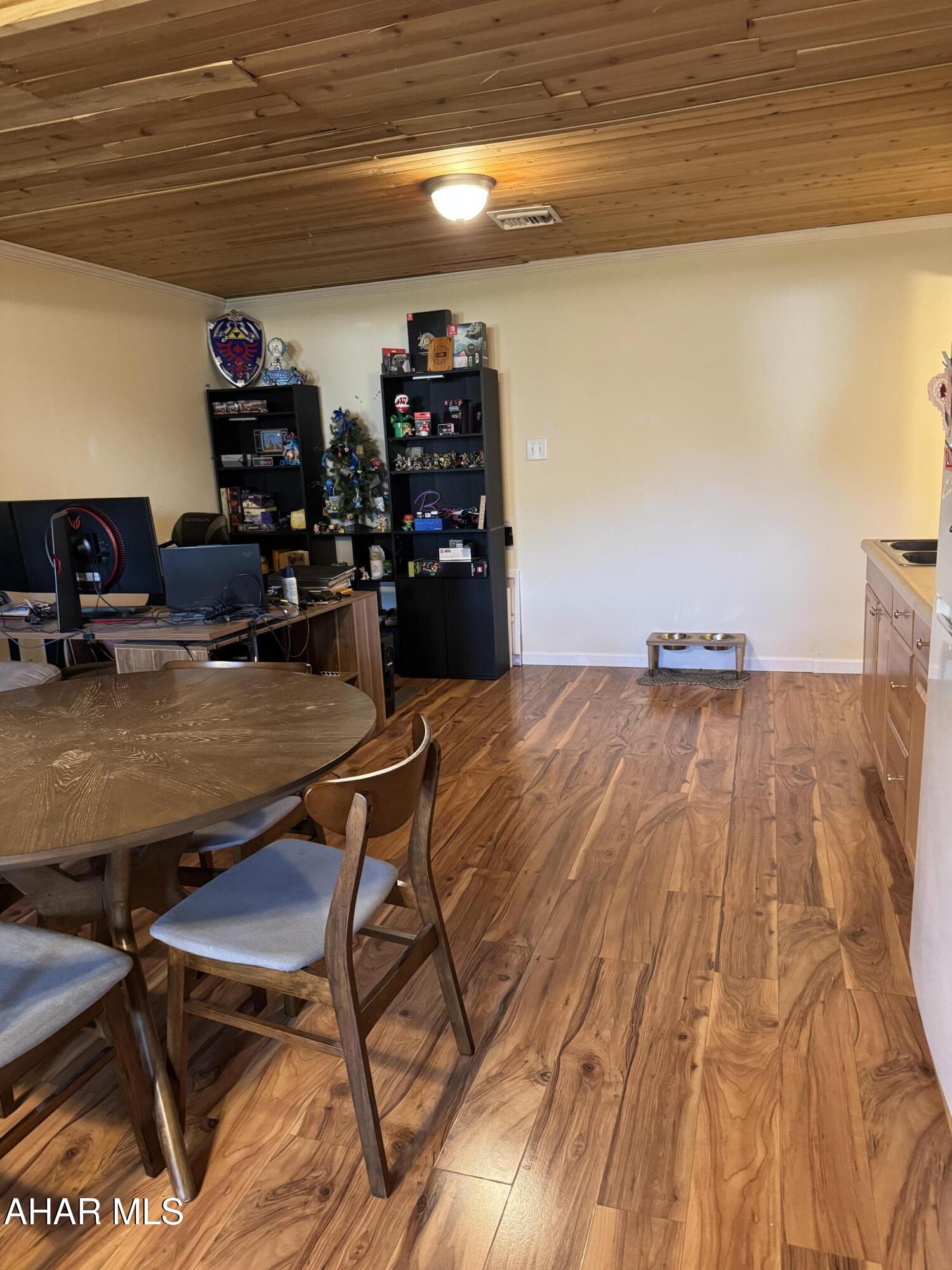 Rolling Hills - Residential