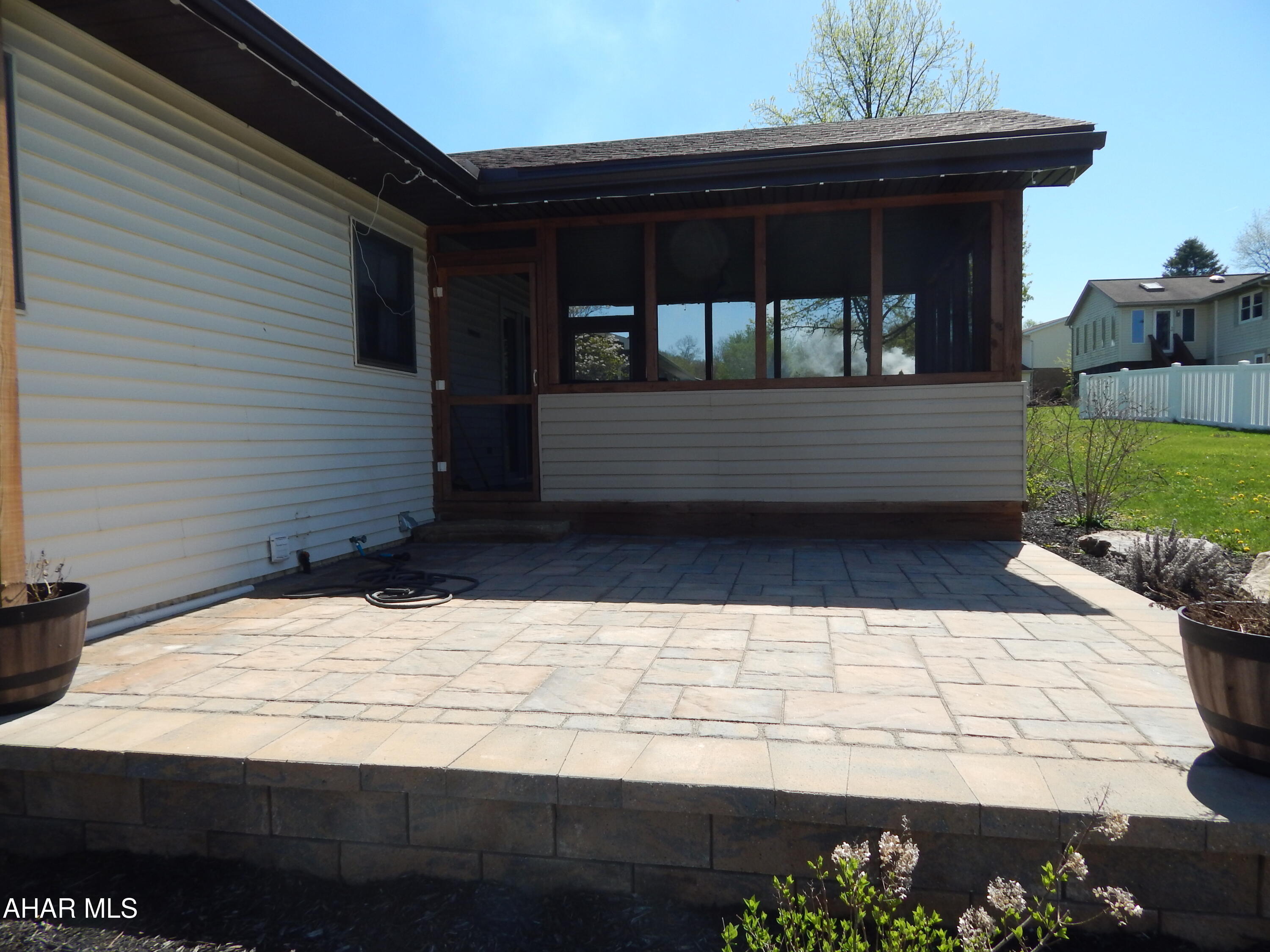 Rolling Hills - Residential