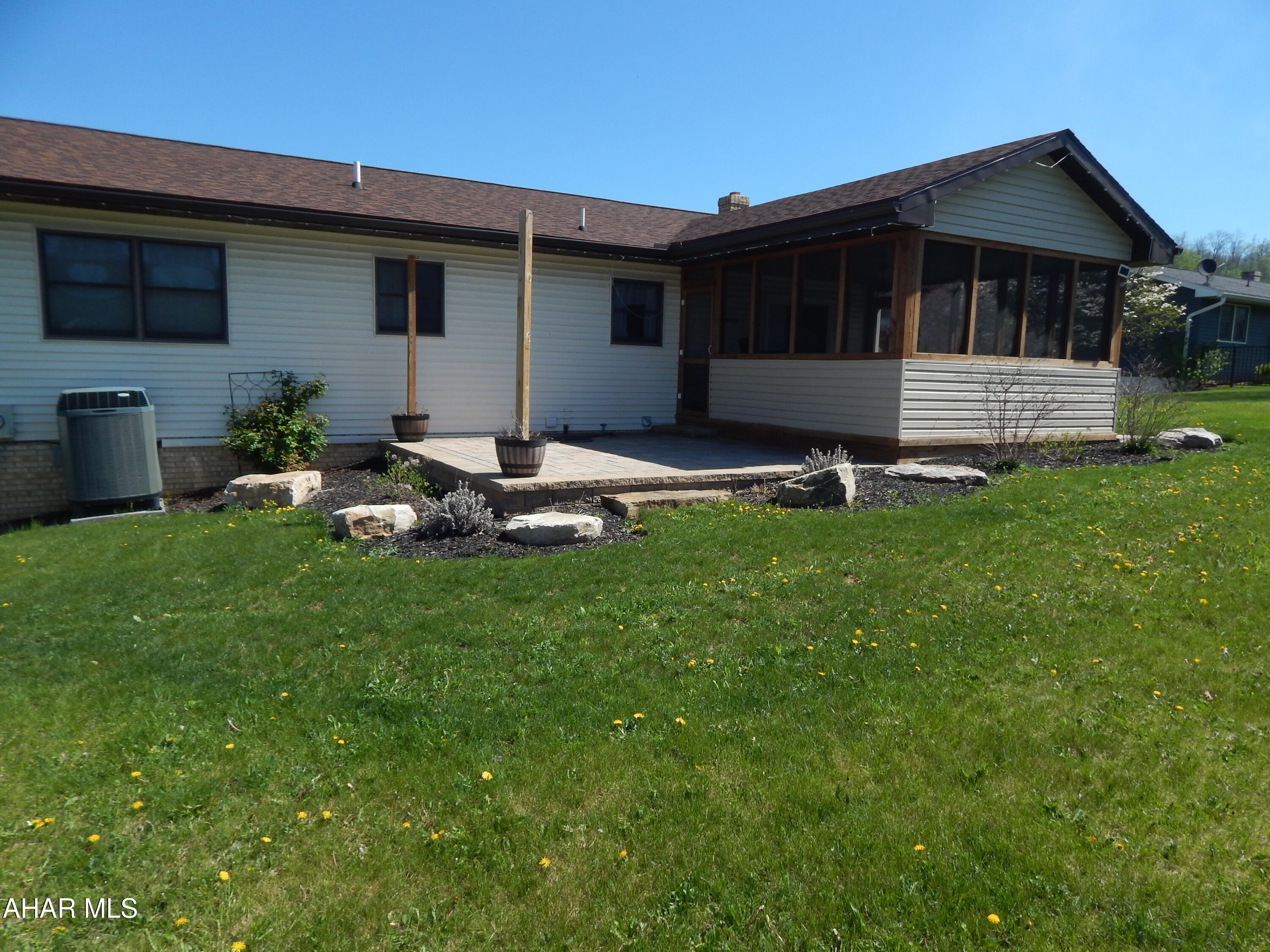 Rolling Hills - Residential