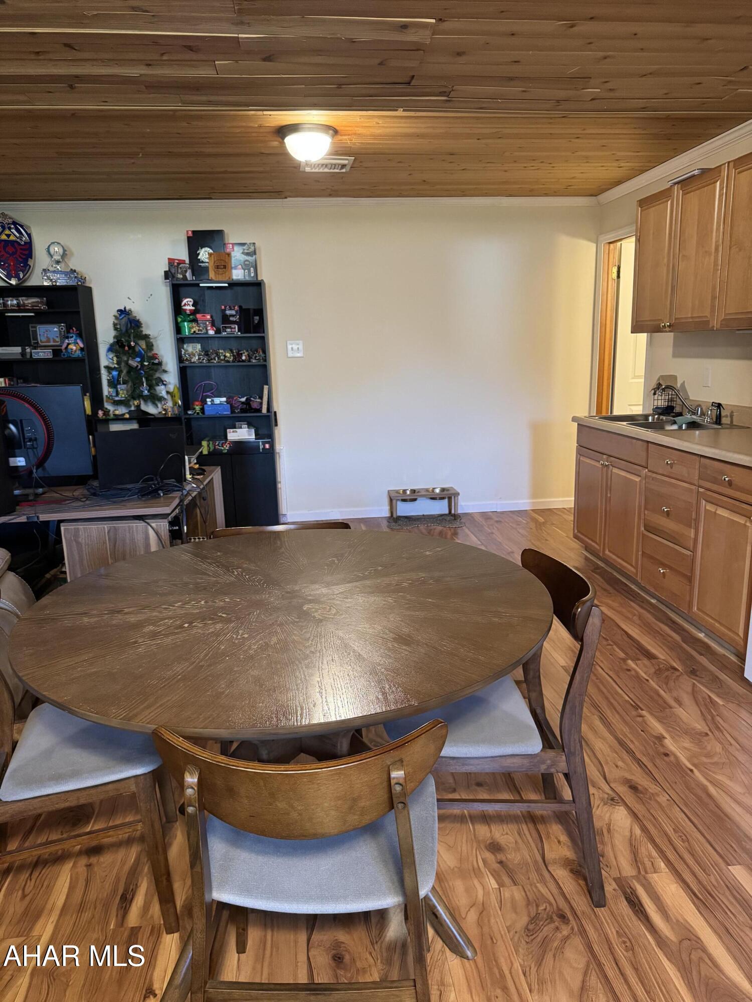 Rolling Hills - Residential