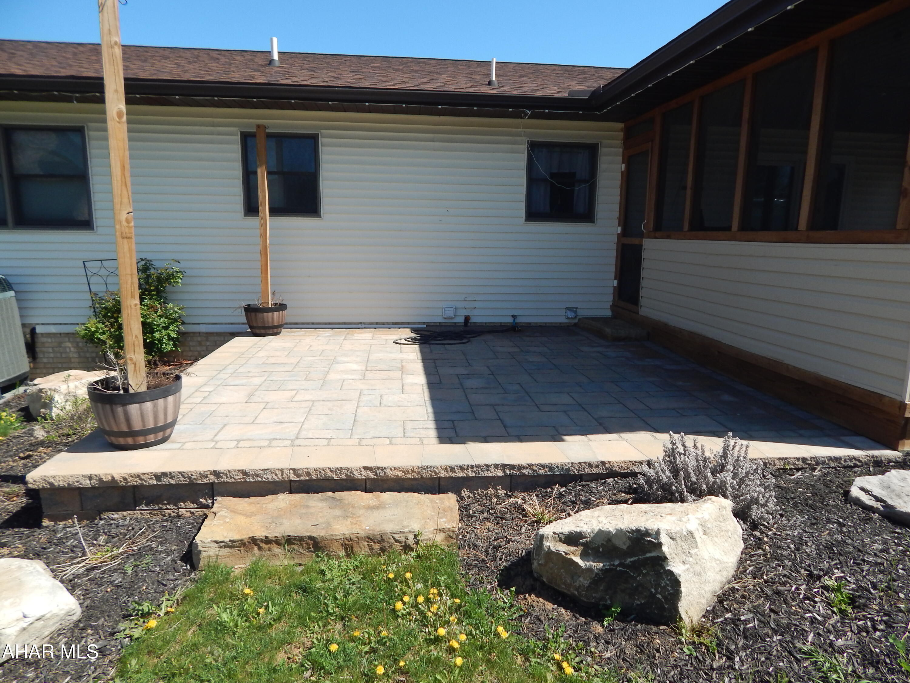 Rolling Hills - Residential