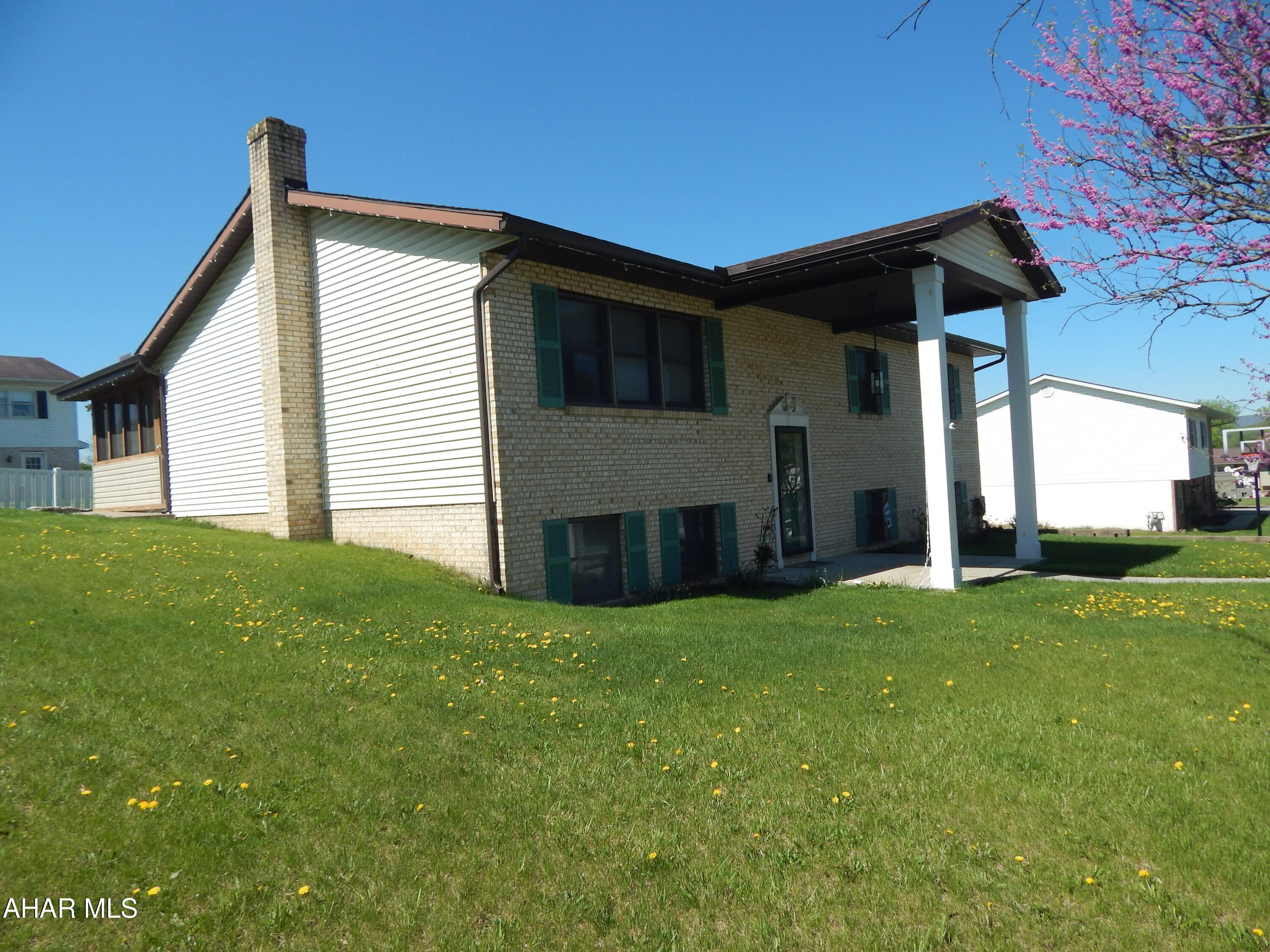 Rolling Hills - Residential